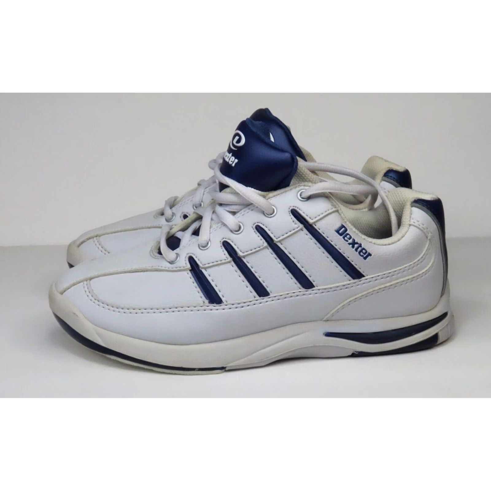 Vintage Dexter Womens Sneaker B4416-3 White Blue Lace Up Casual Low Top Size 7 US 37 Leather Man Made Insole Athletic Womens, Used Small Number of Times Size US 7 / IT 37 - 3 Thumbnail