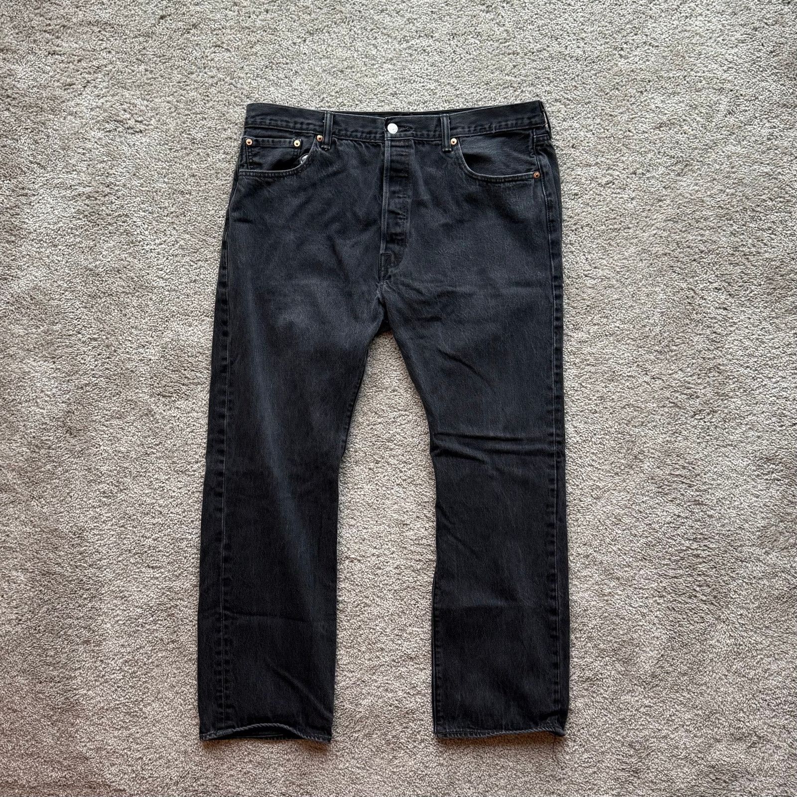 Levi's Vintage Levis 501 Black Denim Jeans Mens 40x32 Casual Fit Size US 40 / EU 56 - 4 Thumbnail