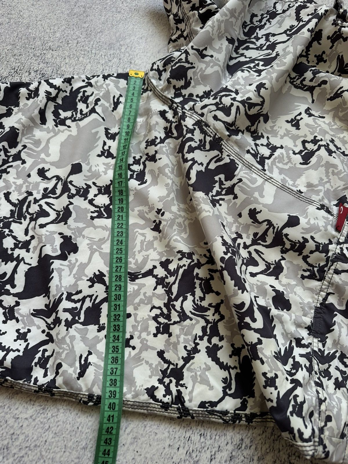 Oakley Vintage Oakley Multilogo Camo Swim Shorts Size 32 Size US 32 / EU 48 - 20 Thumbnail