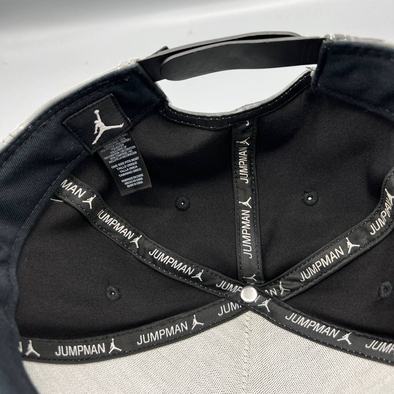 Jordan Brand Air Jordan Hat Men Reflective Jumpman Snap Back Cap Size ONE SIZE - 7 Thumbnail