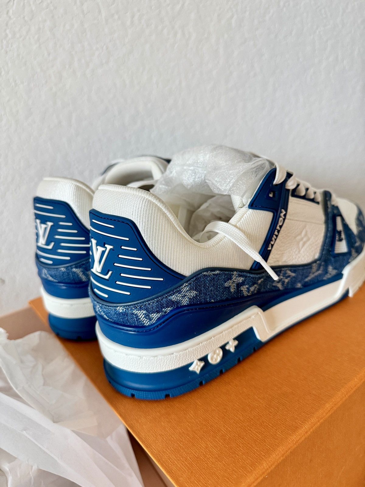 Louis Vuitton LV Trainer Sneaker Size US 10 / EU 43 - 11 Thumbnail