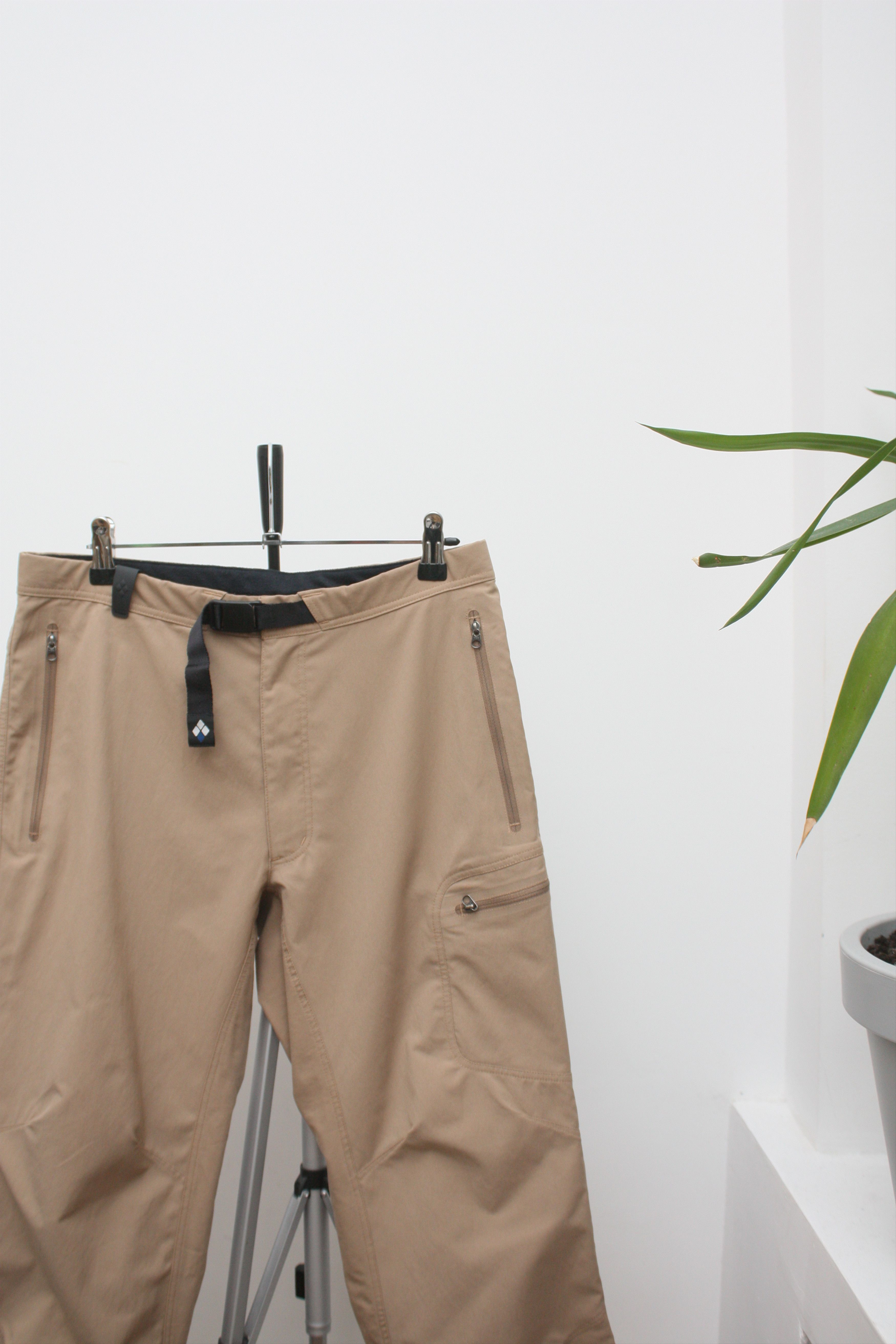 Montbell Montbell Beige Cargo Pants Men's Small Size US 30 / EU 46 - 1 Thumbnail