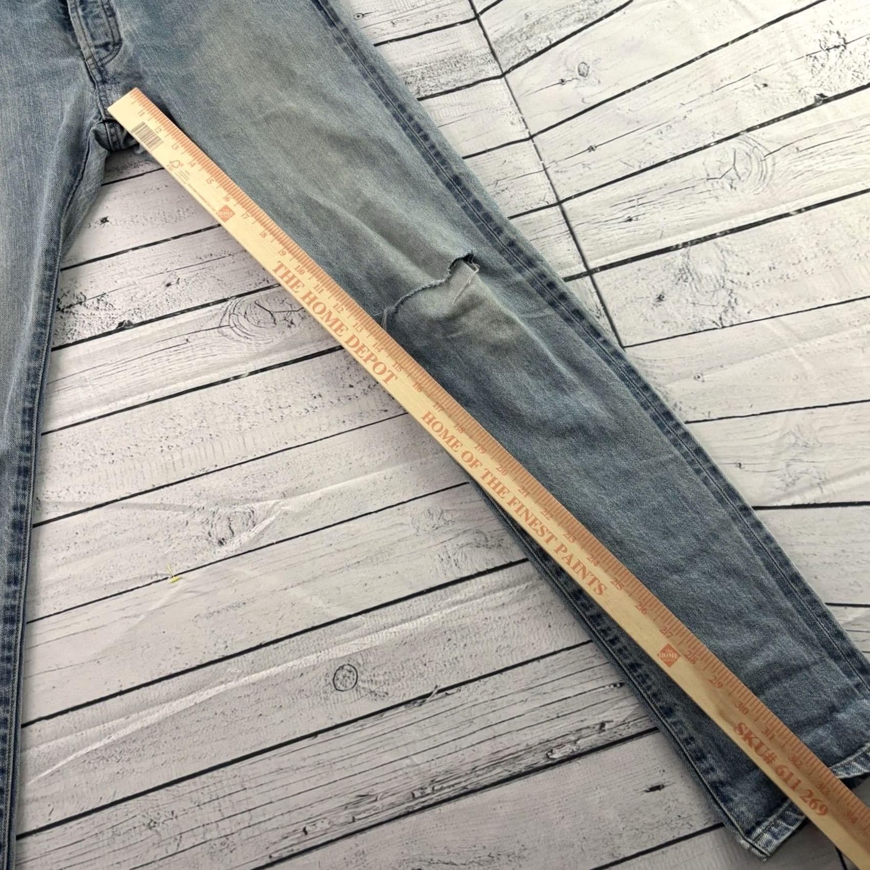 Taylor Stitch Taylor Stitch Slim Jeans Men's 31 x 33 Light Blue Denim Slim Jeans Mens 31 33 Blue Slim Fits Indicate 90s? Size US 31 - 4 Thumbnail