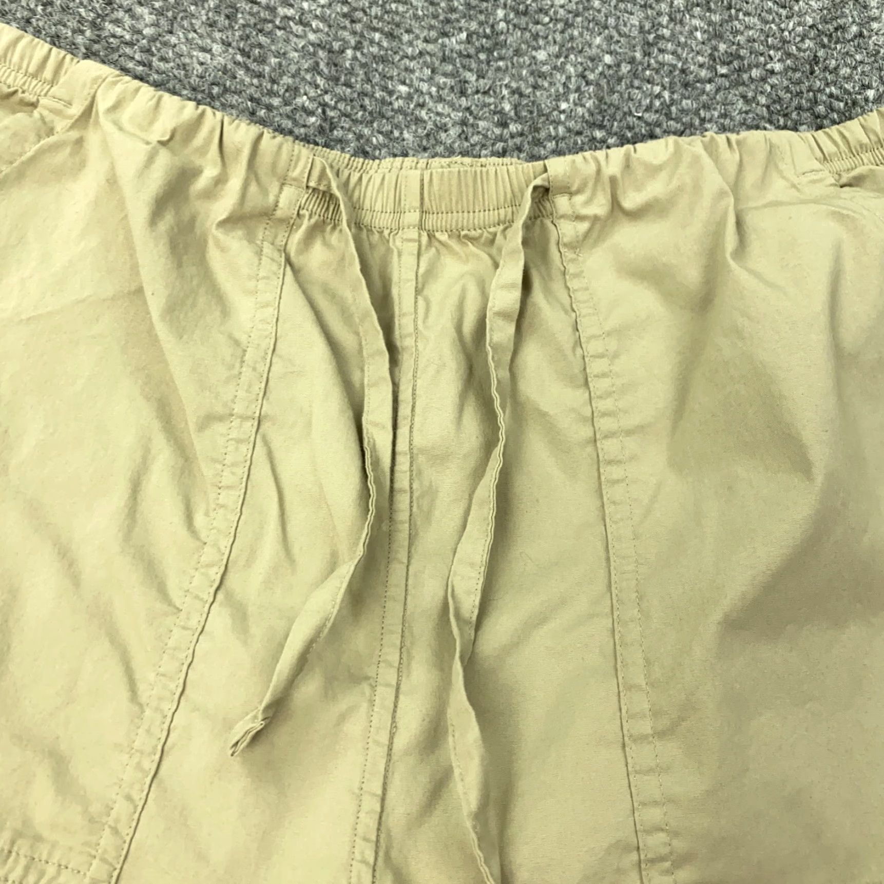 Lululemon Lululemon Shorts Small Womens Beige Drawstring Elastic Waist Cotton Blend Casual Size 28" / US 6 / IT 42 - 2 Thumbnail