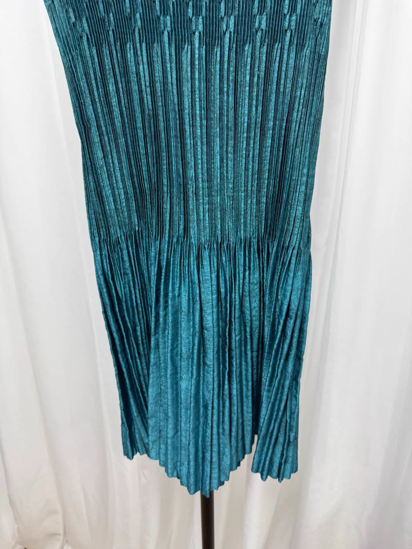 Issey Miyake Issey Miyake Mainline Metallic Sheen Pleated Dress K20 Size S / US 4 / IT 40 - 3 Thumbnail