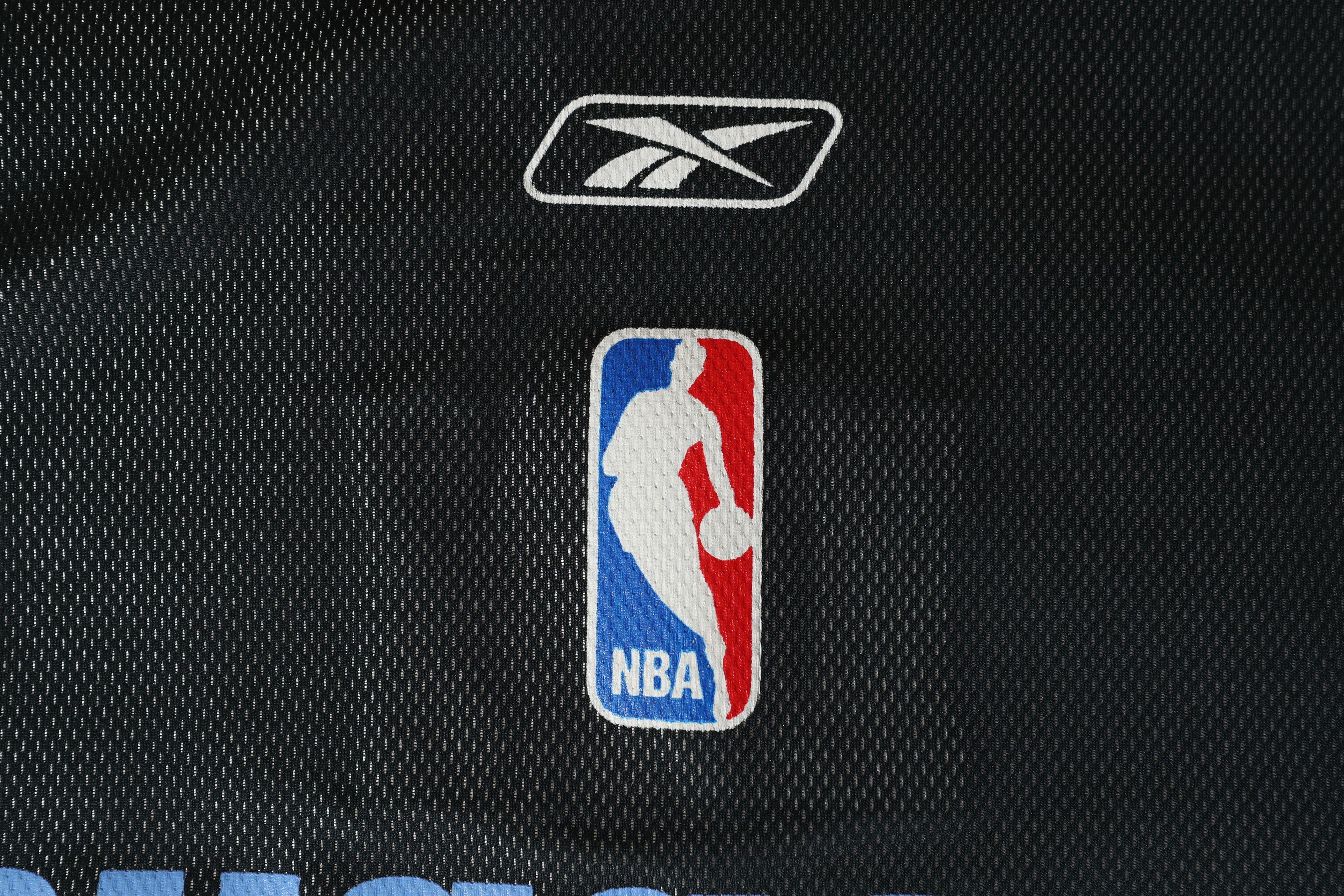 Reebok Nuggets NBA Fusion Basketball Jersey (L) Size US L / EU 52-54 / 3 - 7 Thumbnail
