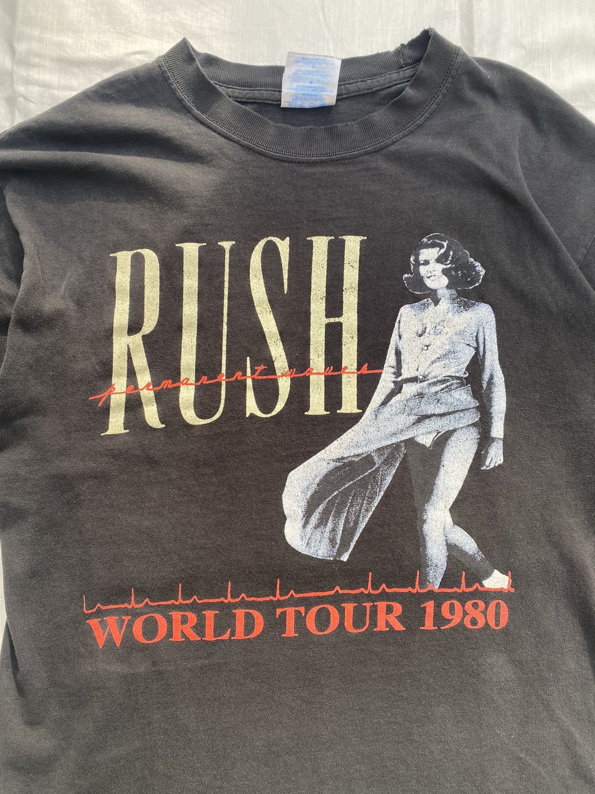 Band Tees × Vintage Rush World Tour 1980 Size US M / EU 48-50 / 2 - 9 Thumbnail