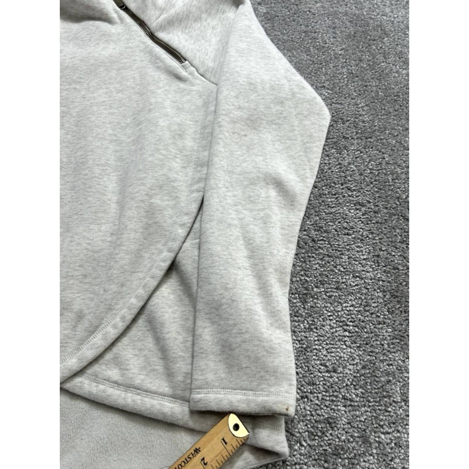 Athleta Athleta Karma Asym Sweatshirt Womens XS Gray Fleece Lined Relaxed Pullover Mock Neck Sweatshirt Casual Activewear Size XS / US 0-2 / IT 36-38 - 4 Thumbnail