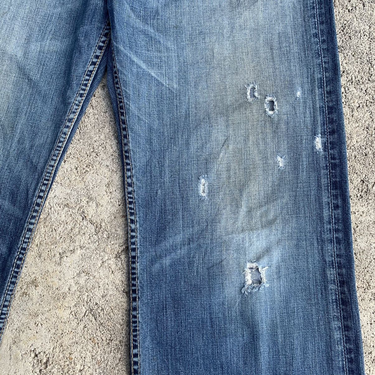 Japanese Brand Vintage BKE Bullet Shot Hole Distressed Denim W34 Size US 34 / EU 50 - 5 Thumbnail