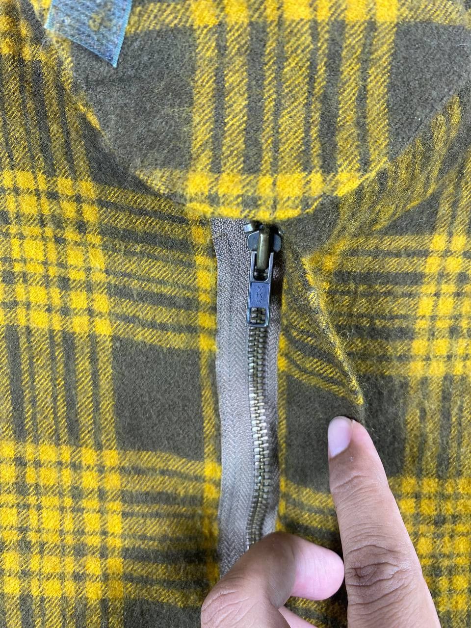 Hai Sporting Gear hai sporting gear wool checkered jacket nice design Size US L / EU 52-54 / 3 - 3 Thumbnail
