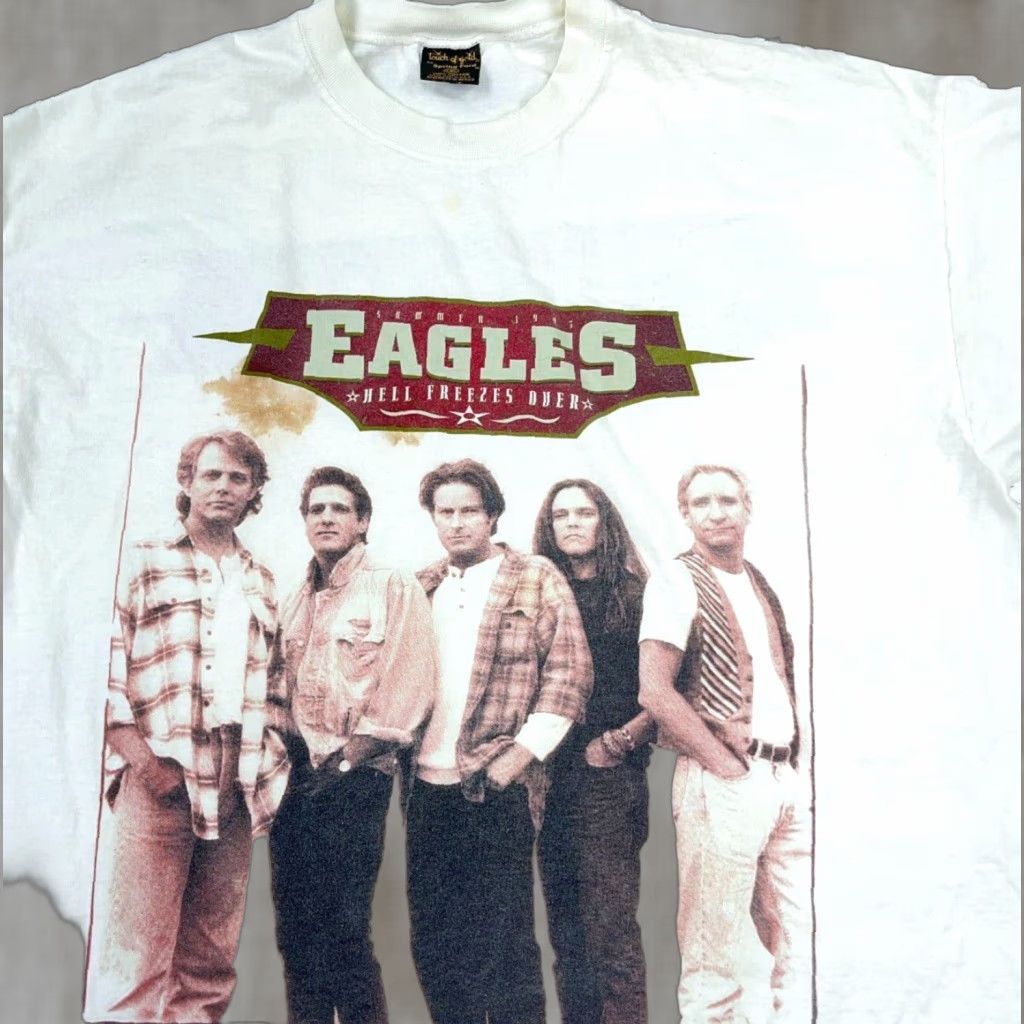Vintage VINTAGE Eagles Shirt Men 2XL White Hell Freezes Over Band Tee 90s 94 Stains Size US XXL / EU 58 / 5 - 1 Thumbnail