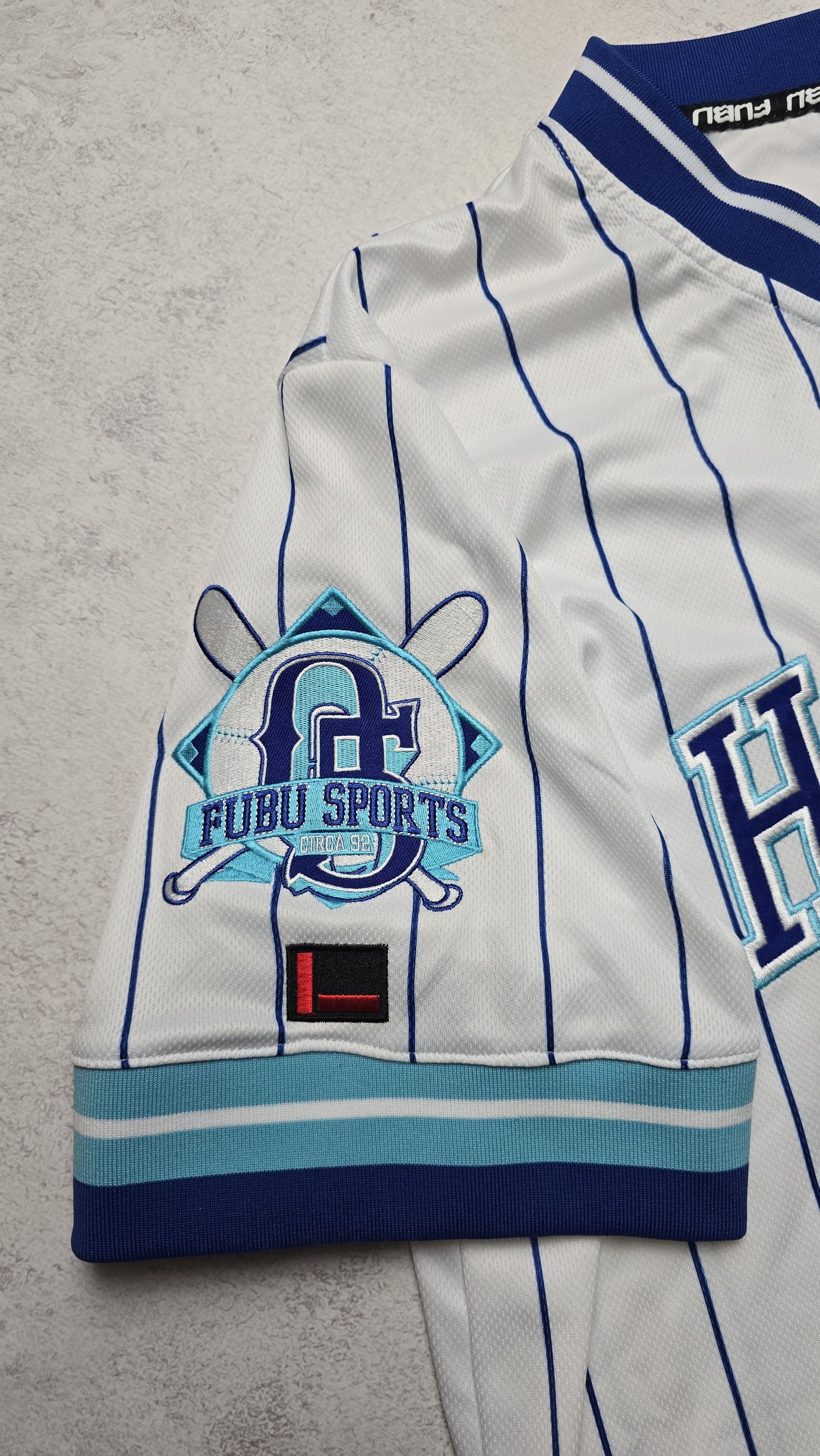 Fubu Vintage Fubu Harlem Y2K Rare White Pinstripe jersey Size US S / EU 44-46 / 1 - 9 Thumbnail