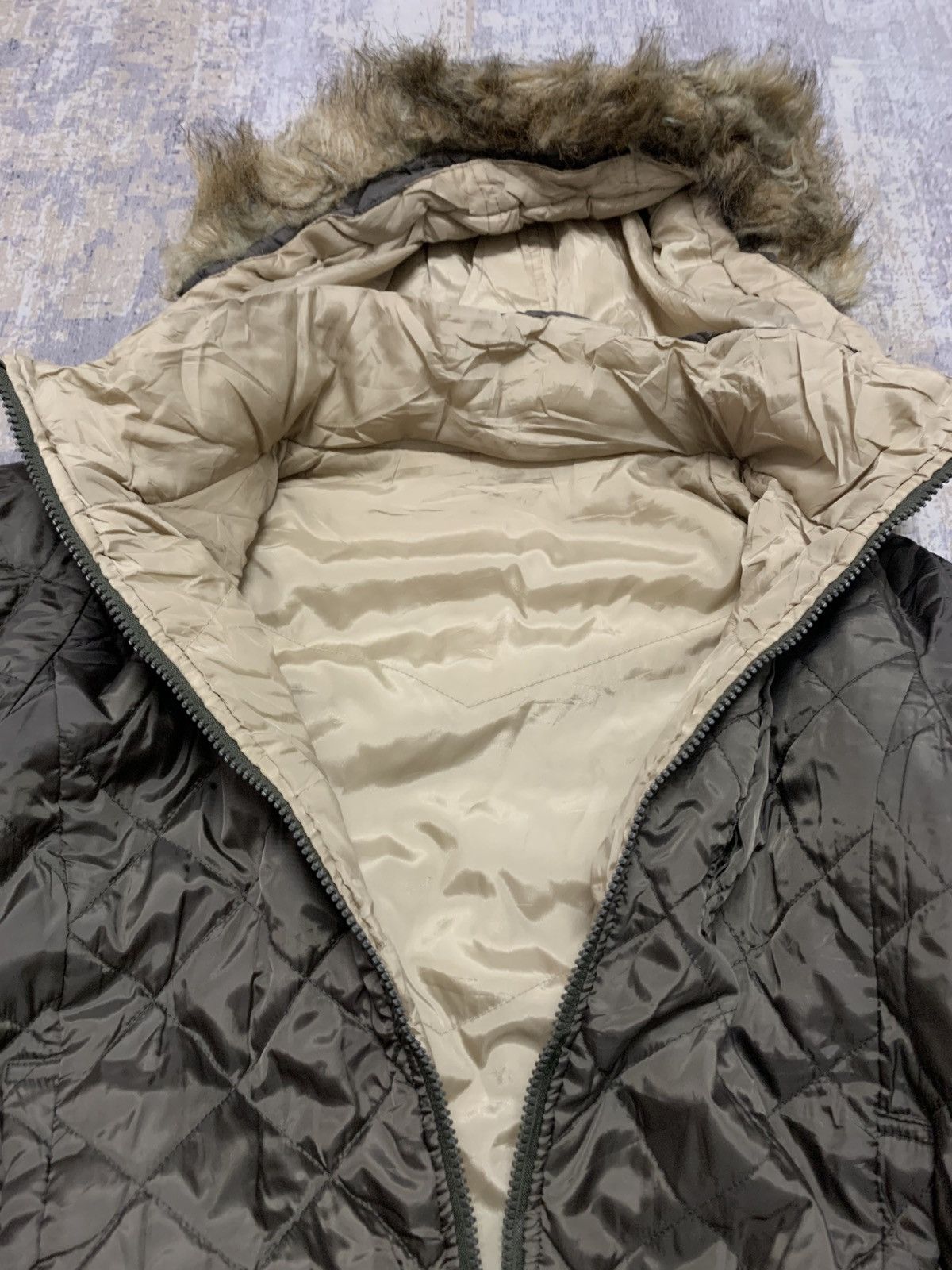 Japanese Brand Vintage Y2K Quilted Bomber Jacket Faux Fur Hood Gimmick Size US S / EU 44-46 / 1 - 7 Thumbnail