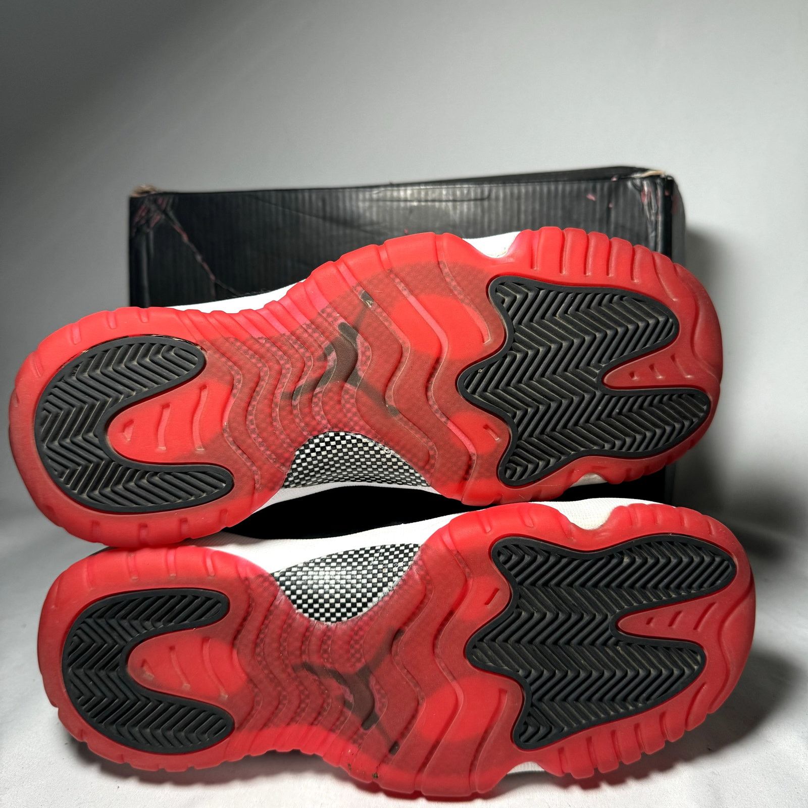 Jordan Brand × Nike Size 6.5 - Nike Air Jordan 11 Retro GS Bred 2012 Men's Shoes Size US 6.5 / EU 39-40 - 6 Thumbnail