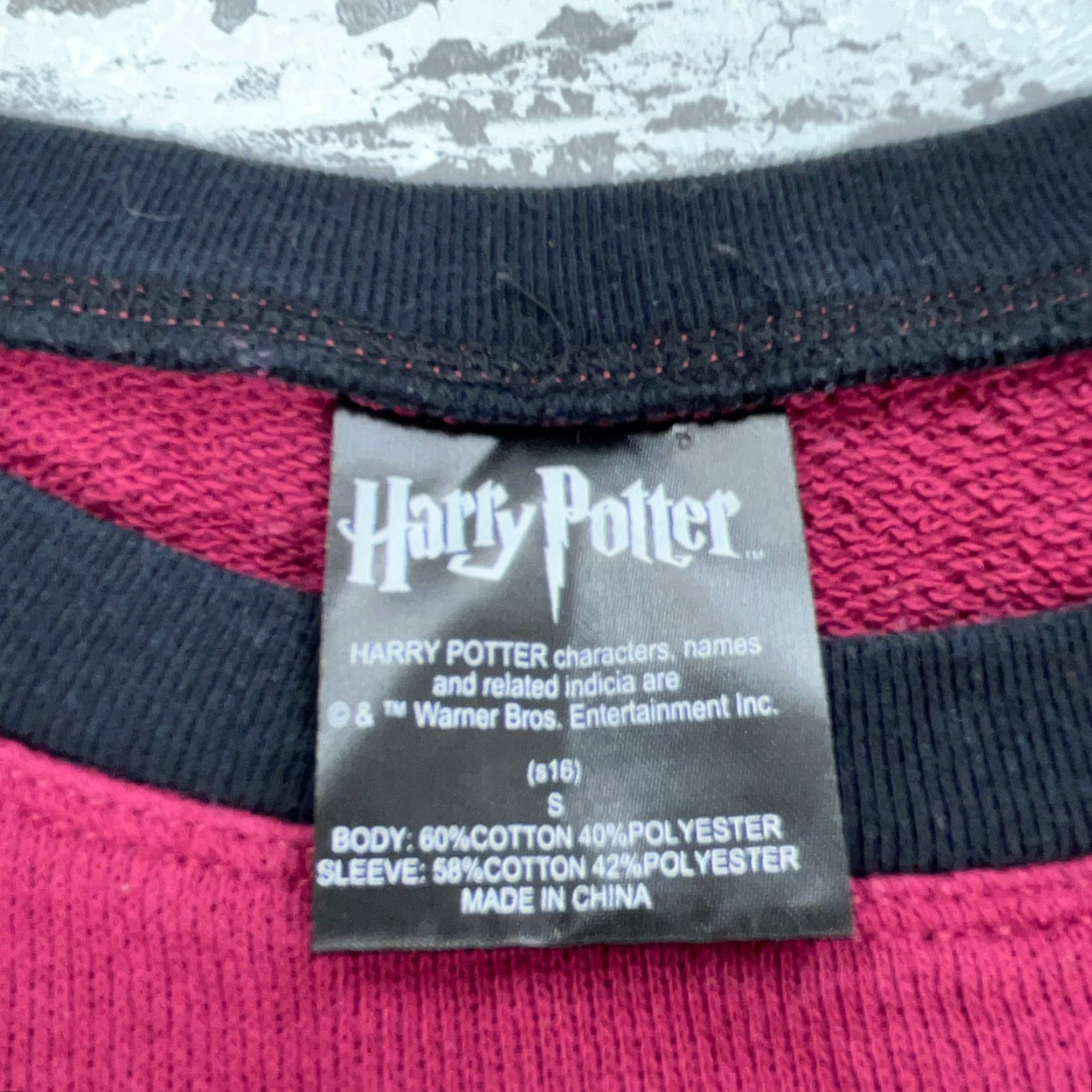 Vintage Harry Potter Sweatshirt Women S Red Knit Pullover Crew Neck Logo All Seasons Lightweight Character: Harry Potter, Quidditch, Small (S) Clothing Size S / US 4 / IT 40 - 4 Thumbnail