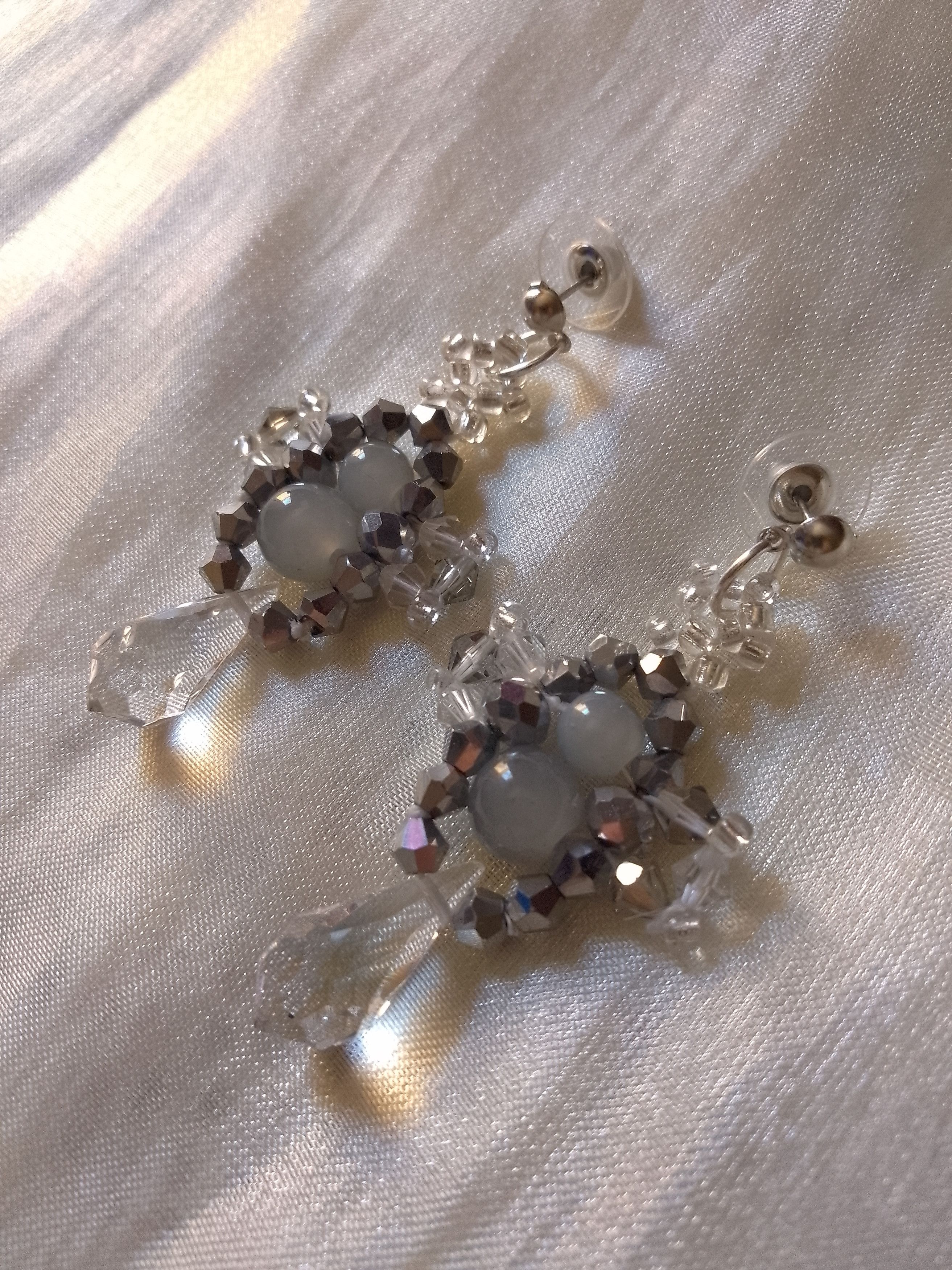 Handmade Earrings Elegant Teardrop Swarovski Crystal Size ONE SIZE - 1 Thumbnail