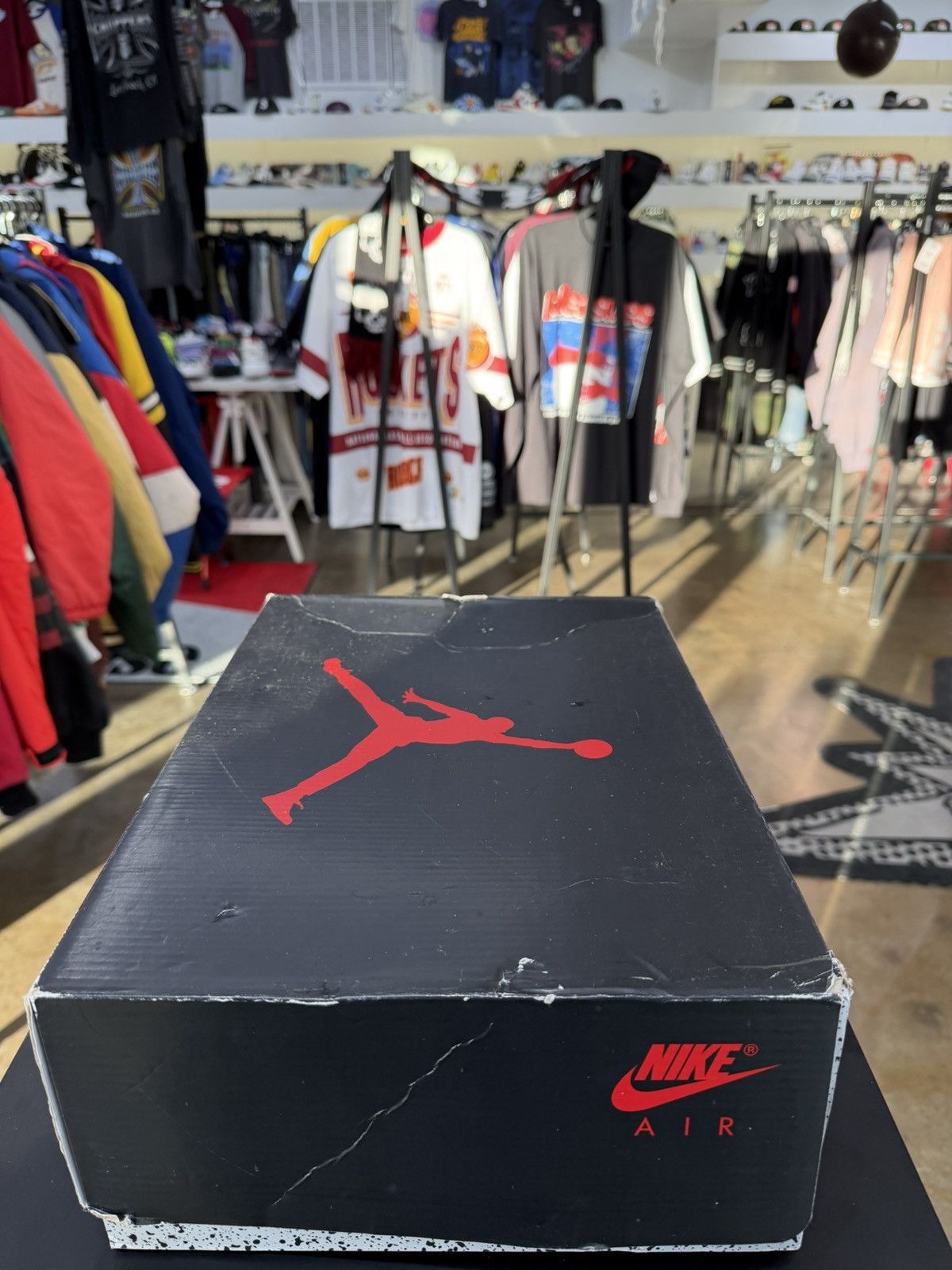 Jordan Brand Air Jordan 12 Flu Game Size 11 (2025) Size US 11 / EU 44 - 14 Thumbnail