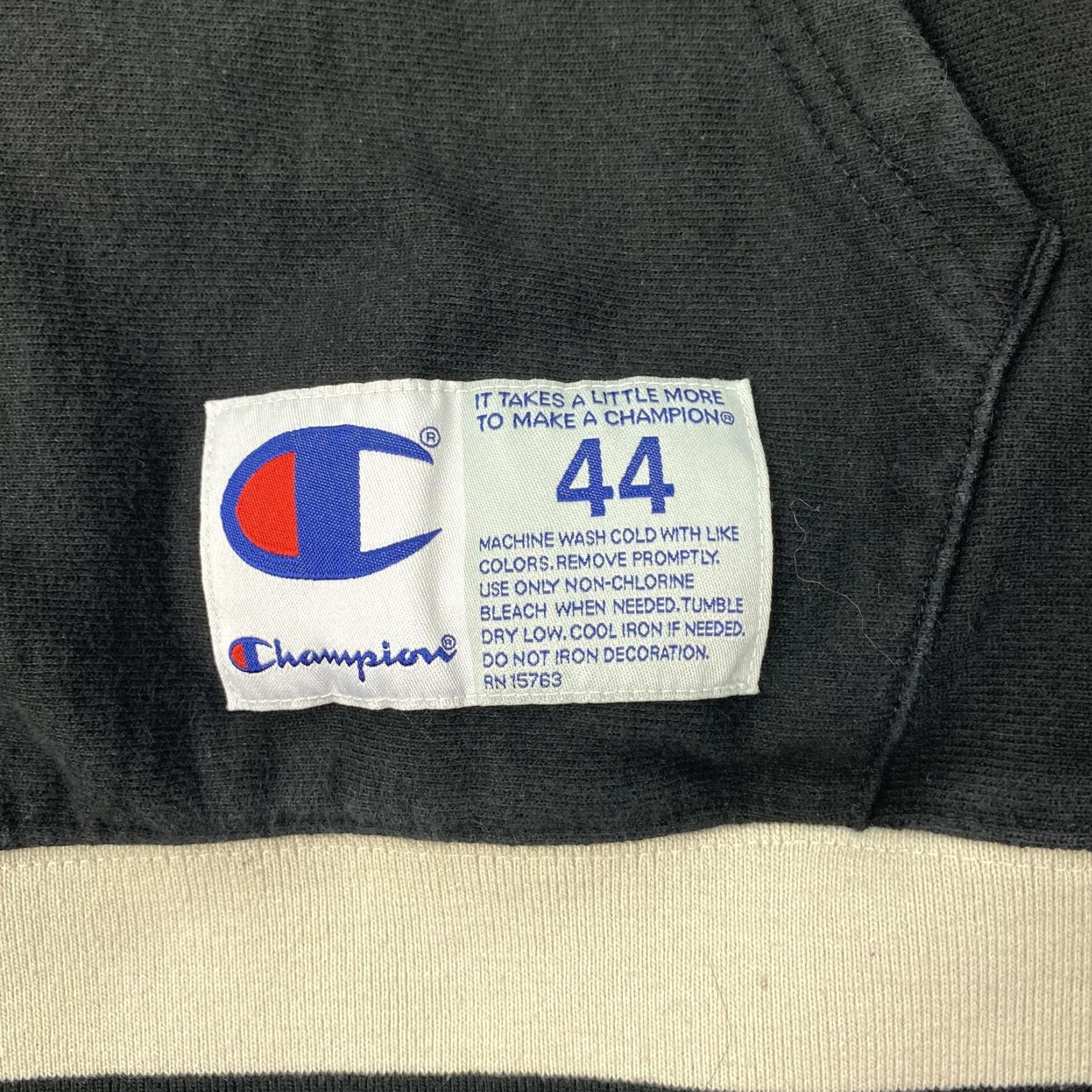 Champion VINTAGE Champion Reverse Weave Hoodie Mens Large Black Athletics Graphic Logo Pullover Size US L / EU 52-54 / 3 - 4 Thumbnail