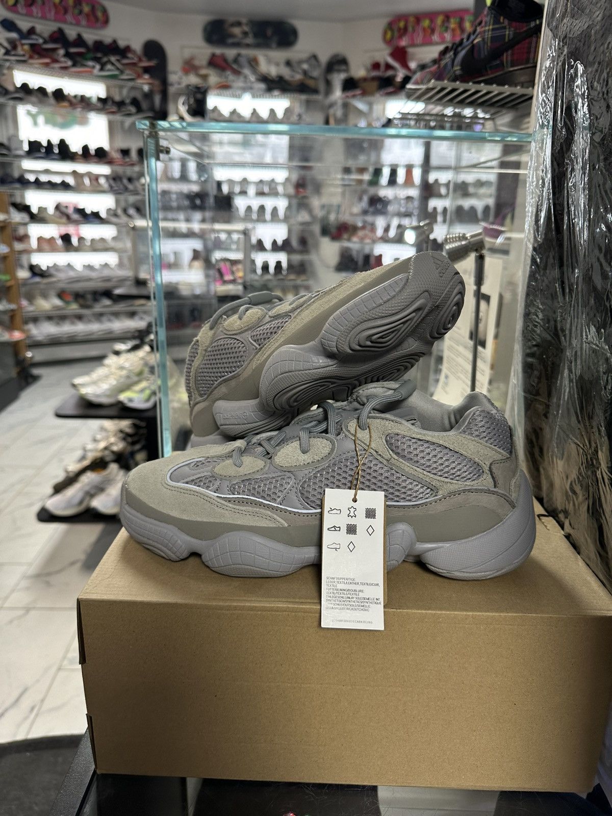 Yeezy Yeezy 500 ‘Stone Salt’ Size US 10 / EU 43 - 1 Thumbnail