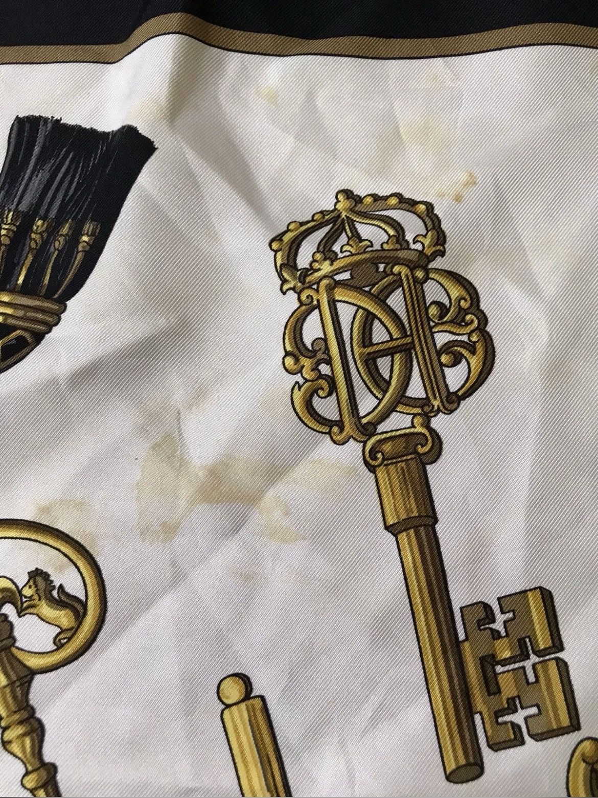 Hermes Paris Key Design Silk Scarf