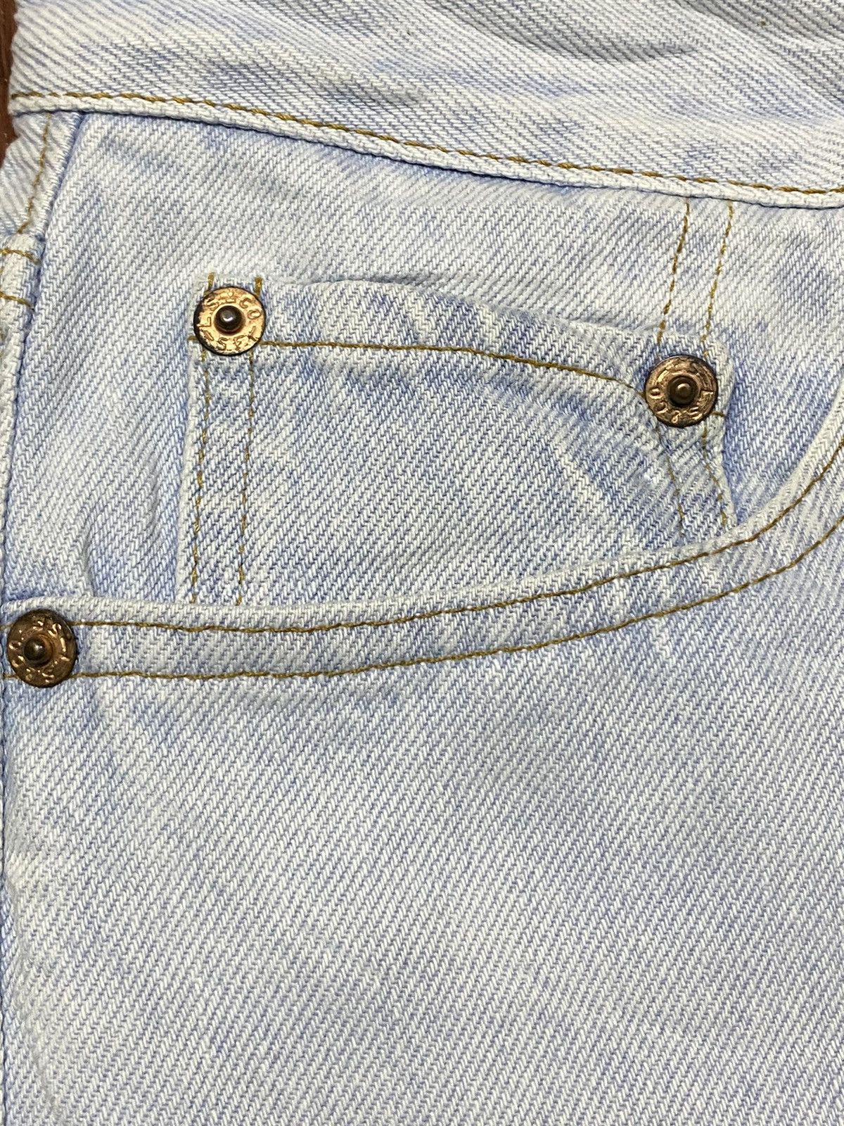 Levi's Vintage Clothing Vintage Levis501 90s Blue Faded Wash Loose Jeans Size US 28 / EU 44 - 10 Thumbnail