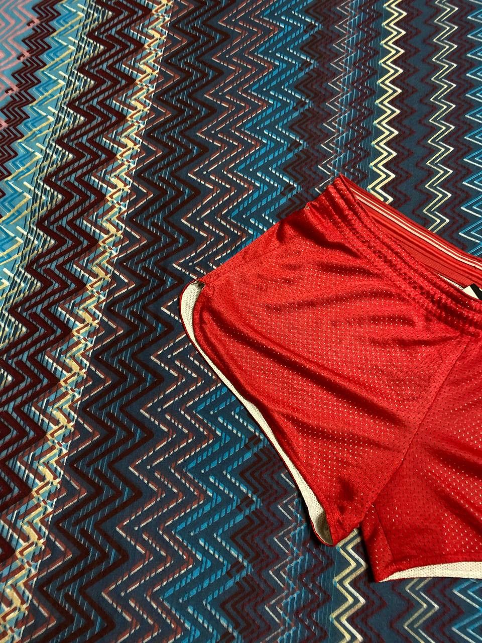 Nike shorts red NIKE logo Vintage Y2K sportwear size M Size US 32 / EU 48 - 6 Thumbnail