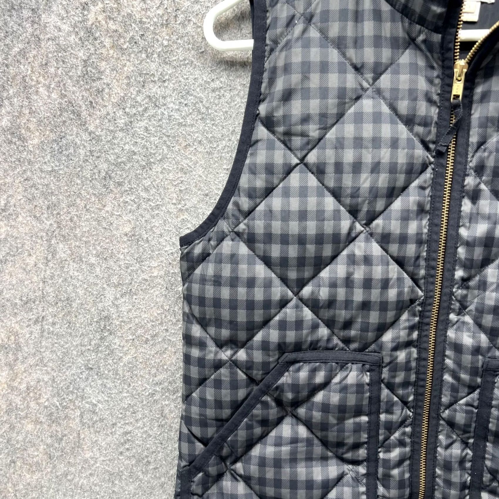 J.Crew VINTAGE J.CREW Vest Women XS Black Full Zip Puffer Sleeveless Jacket Quilted Check Gold Size XS / US 0-2 / IT 36-38 - 3 Thumbnail