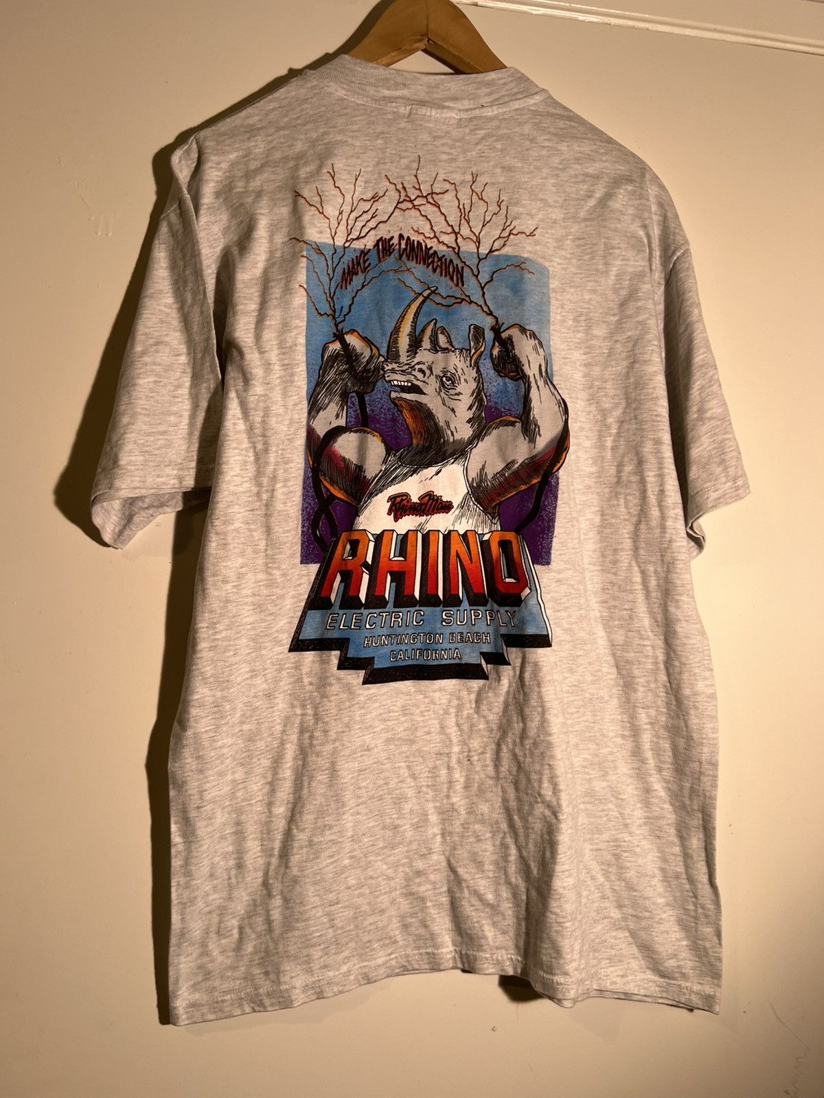 Vintage 90’s VTG Vintage Rhino Electric Supply Retro Streetwear Tee Size US L / EU 52-54 / 3 - 1 Thumbnail