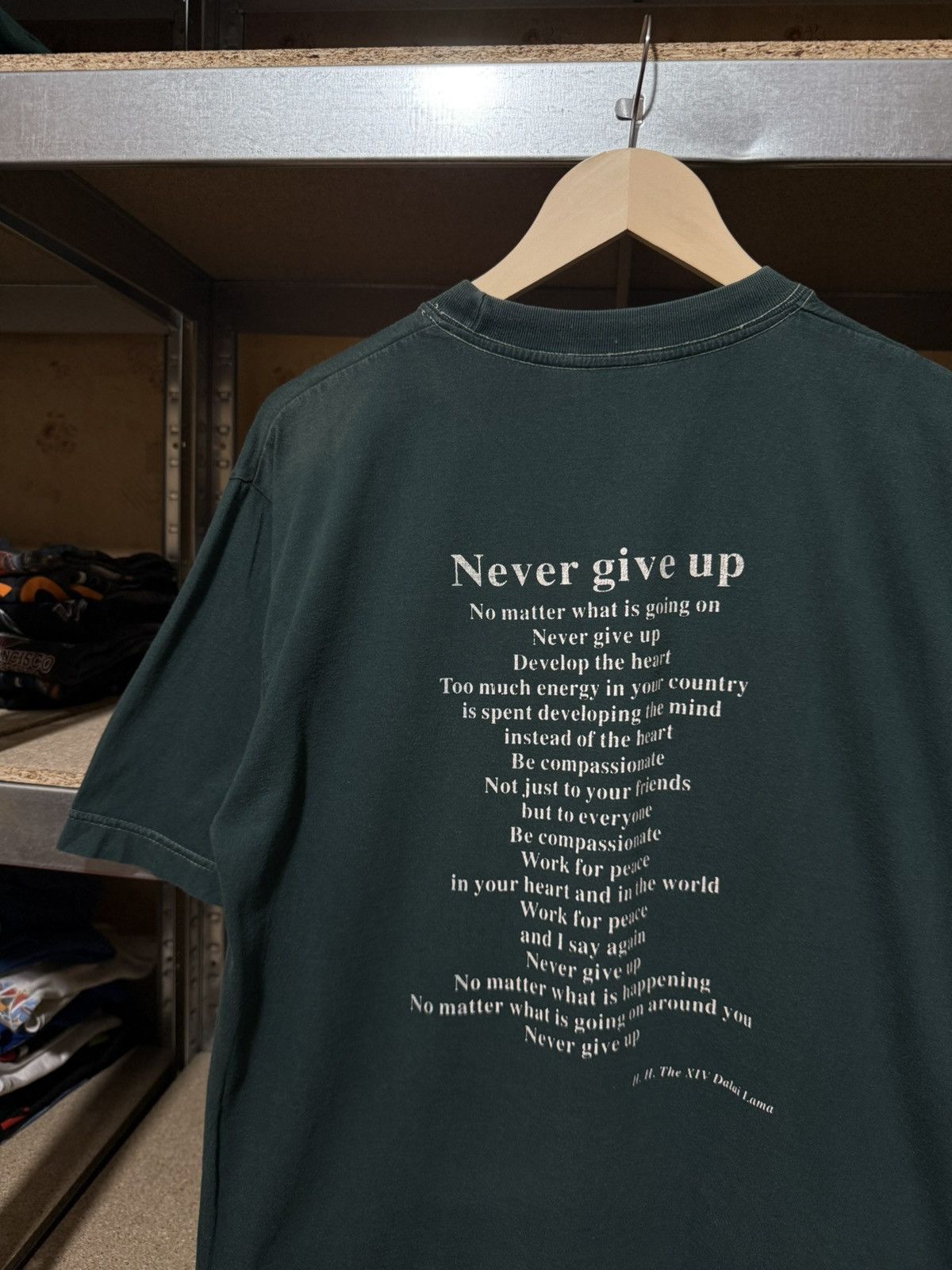 Vintage Vintage 90’s Never give up Dalai Lama Buddhism T-Shirt Size US XL / EU 56 / 4 - 3 Thumbnail