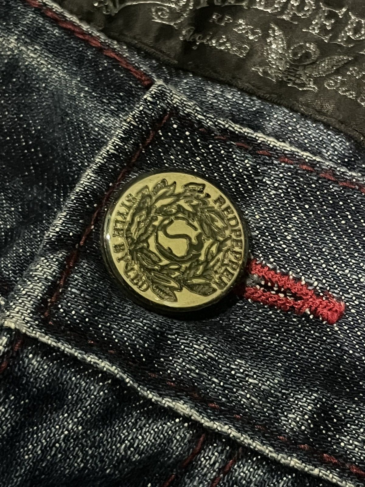 Le Grande Bleu (L.G.B.) Japanese Red & Pepper Slogan Red lips Embroidered Fade Jeans Size US 34 / EU 50 - 5 Thumbnail