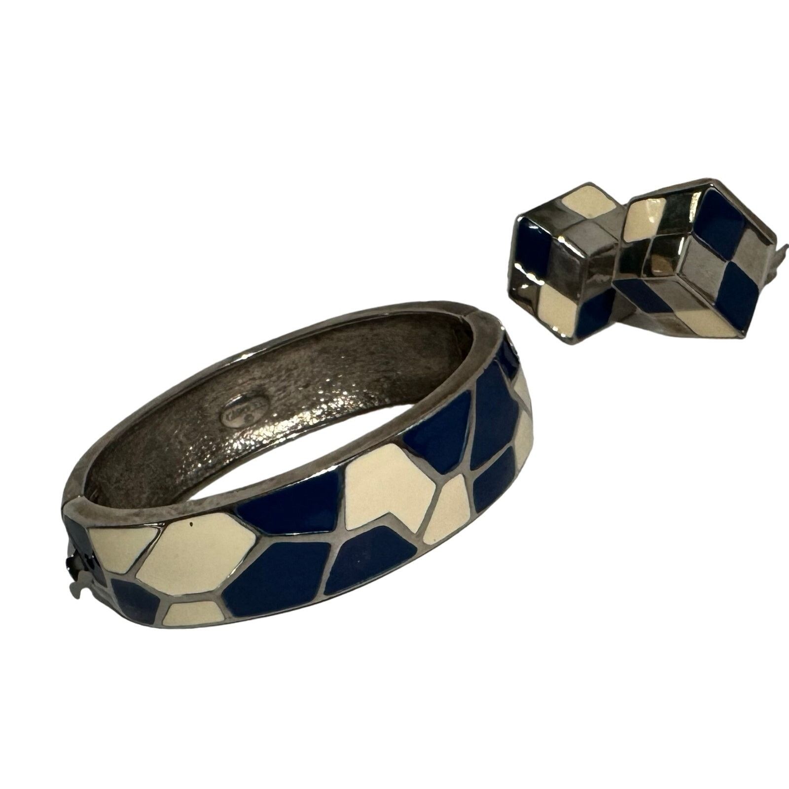 Other Carol Lee Vintage Navy & Cream Bracelet & Clip Earrings Size ONE SIZE - 2 Thumbnail