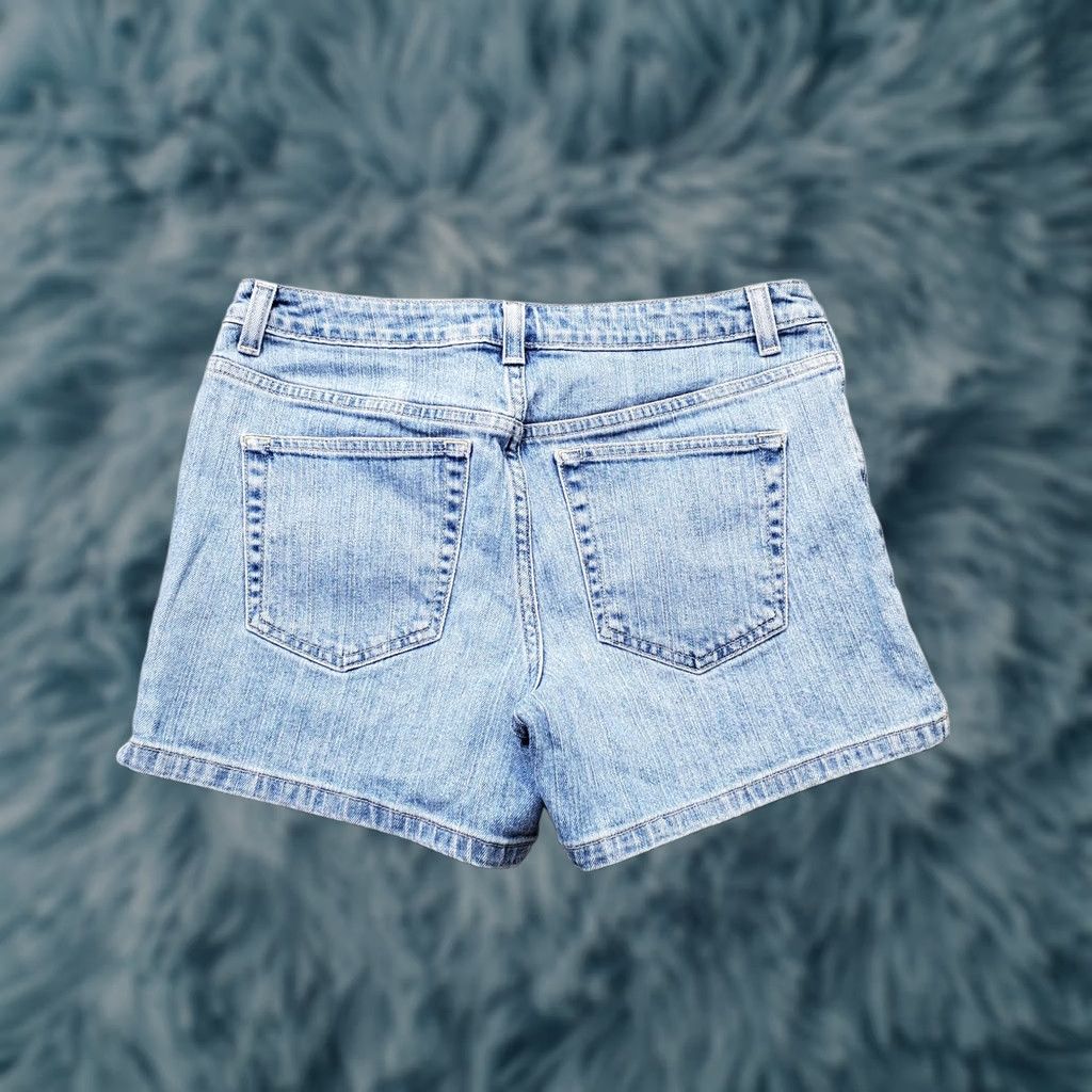 Tommy Hilfiger Tommy Hilfiger Womens 6 Blue Denim Medium Wash Flat Front Side Slit Mom Shorts Size 28" / US 6 / IT 42 - 1 Thumbnail