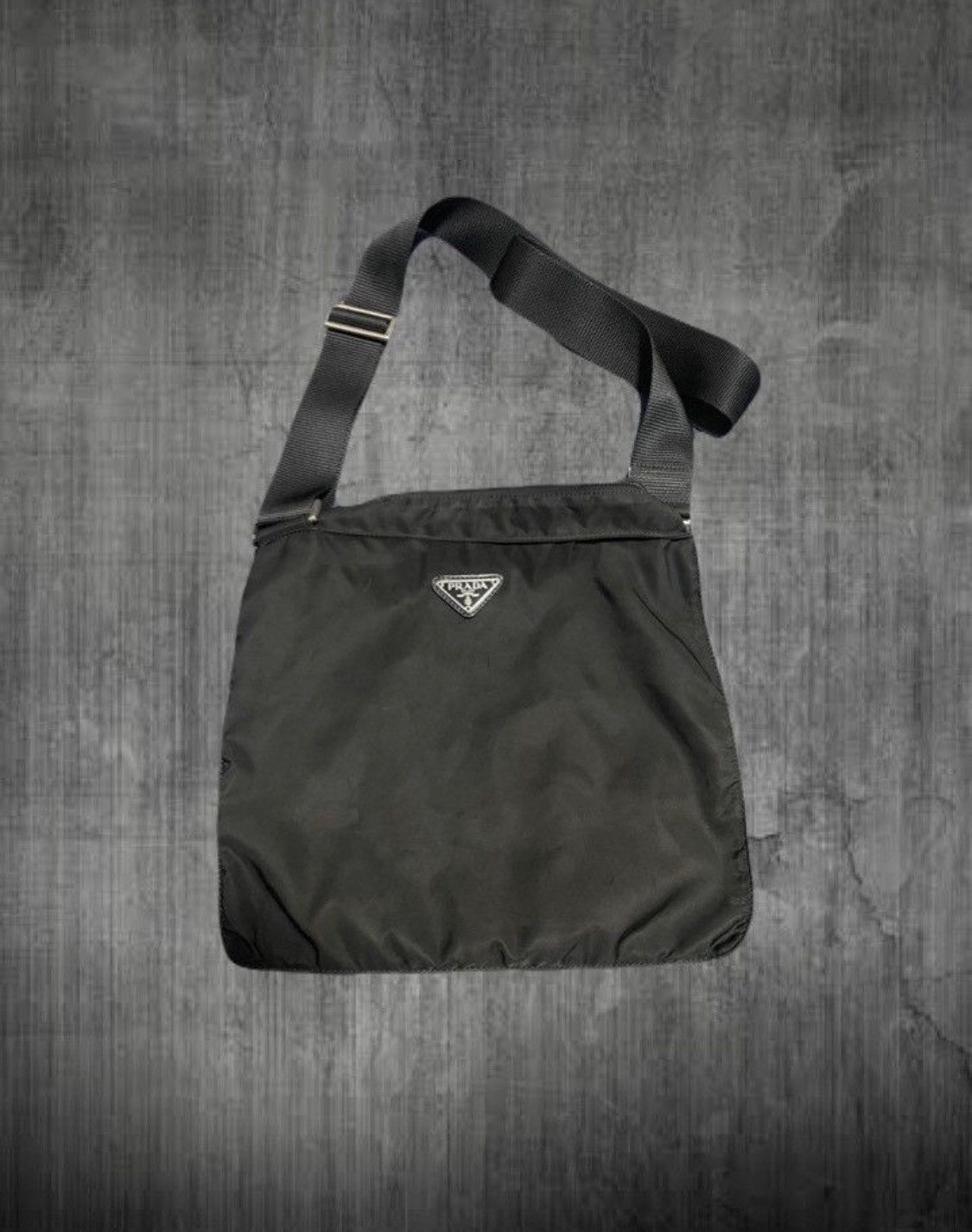 Prada Prada vintage nylon shoulder bag dyed black Size ONE SIZE - 1 Thumbnail