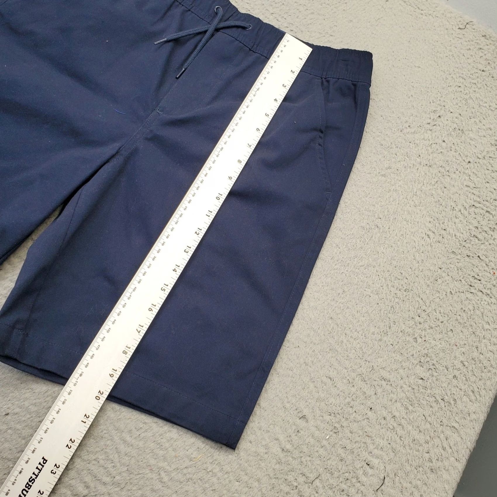 Izod IZOD Mens Shorts Shirt Navy Stretch Easy Care Schoolwear Regular Size M Size US 31 - 4 Thumbnail