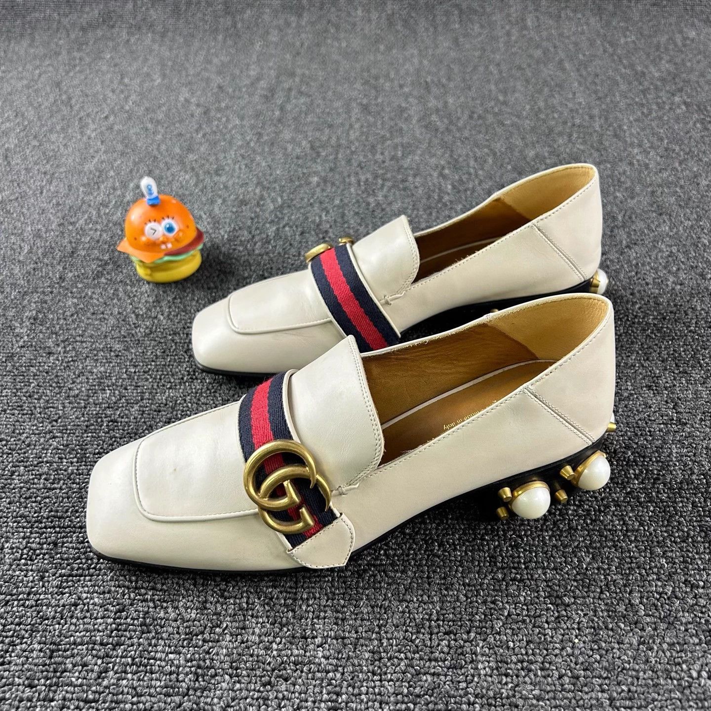 Gucci Gucci White Loafer EUR 36 Double G Pearl Size US 5 / IT 35 - 1 Thumbnail