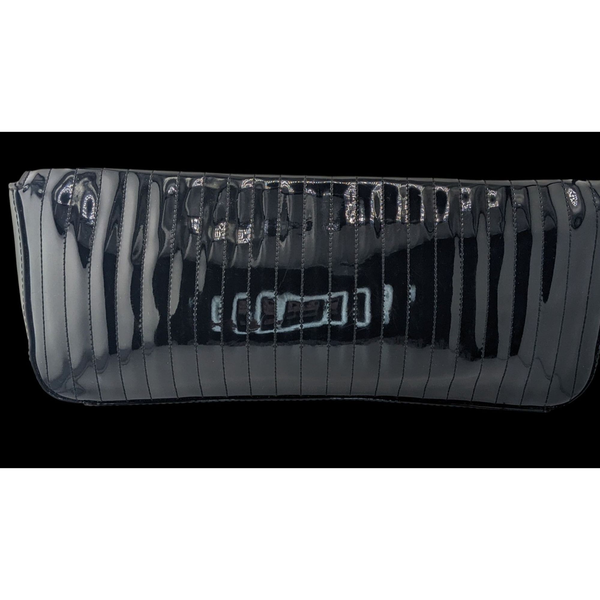 Ted Baker Ted Baker Black Patent Leather Quilted Clutch With Butterfly Size ONE SIZE - 2 Thumbnail