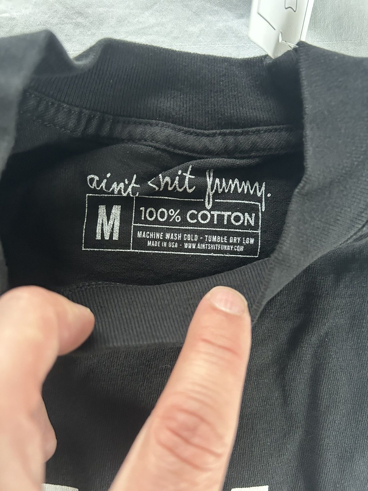 Other Aint Shit Funny t shirt Size US M / EU 48-50 / 2 - 4 Thumbnail