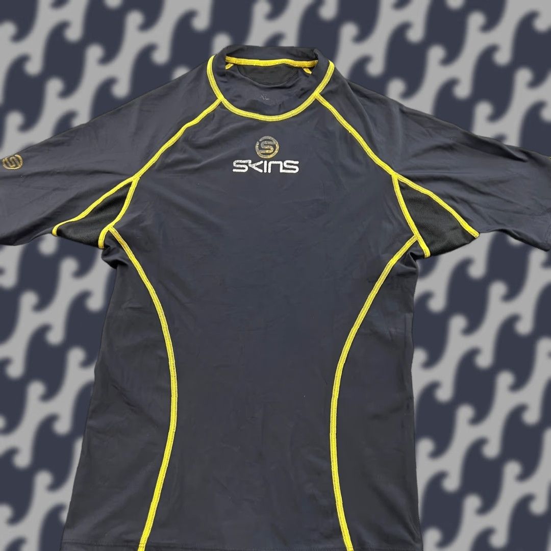 Vintage Skins A200 Compression Shirt Mens XL Black Training Performance Stretch Shirt Size US XL / EU 56 / 4 - 1 Thumbnail