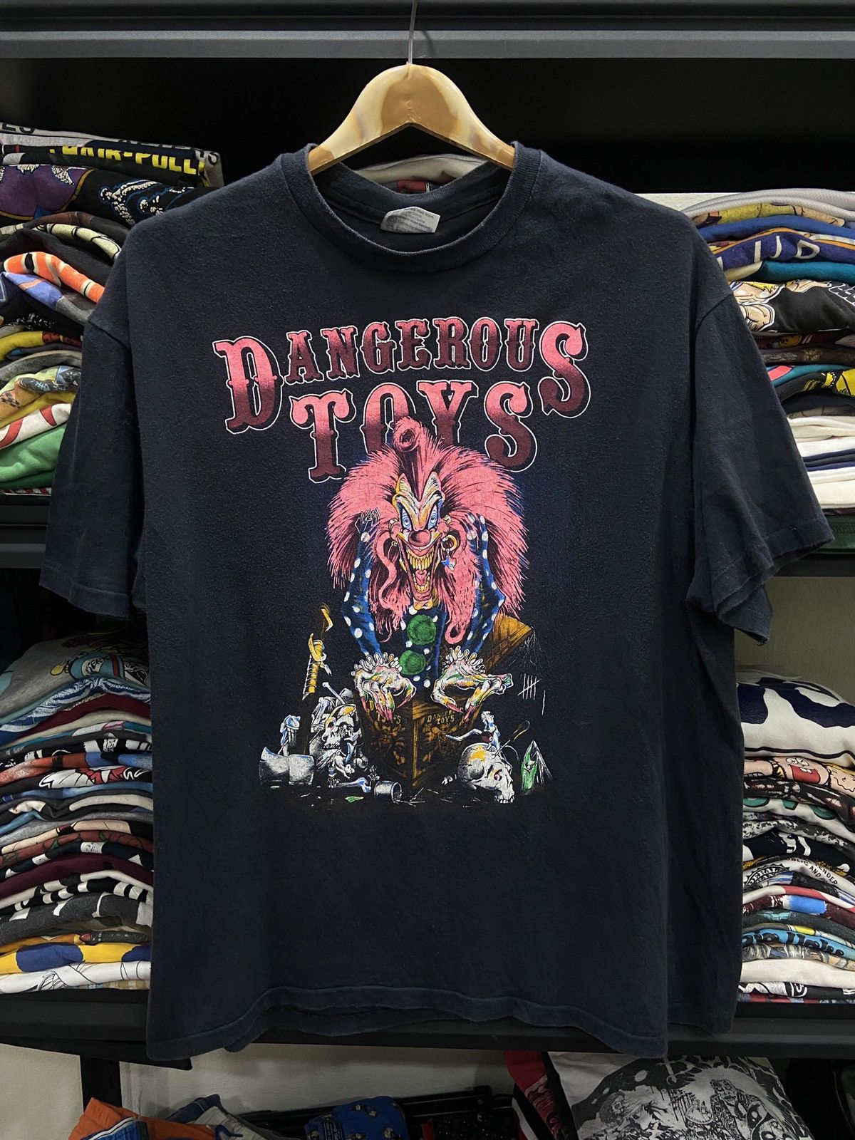 Band Tees Vintage 80s Dangerous Toys tour Rock Band TShirt Size US XL / EU 56 / 4 - 1 Thumbnail