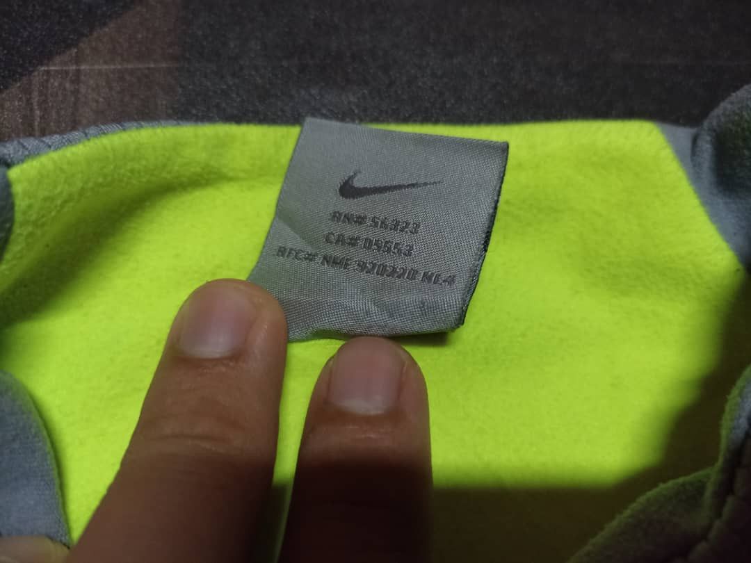 Nike Nike Sphere Dry long Sleeve Size L / US 10 / IT 46 - 10 Thumbnail