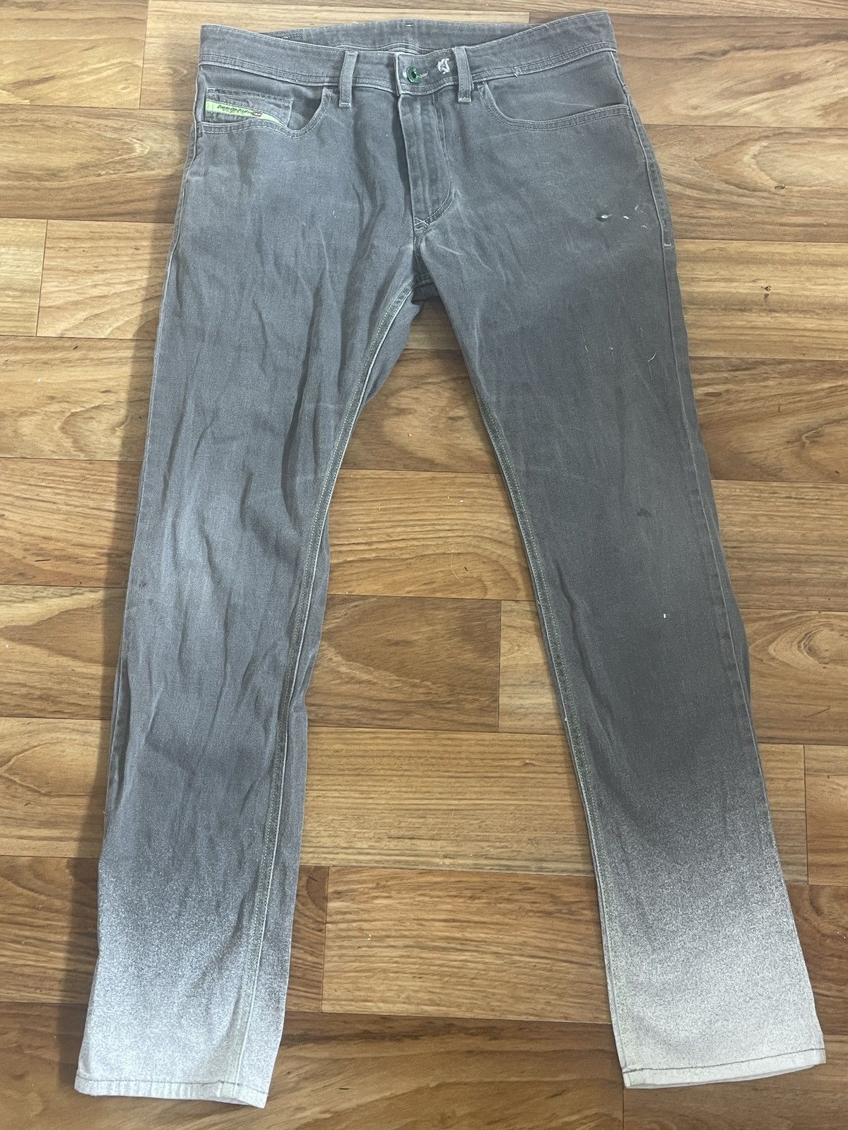 Diesel Diesel Y2K Thanaz bleached fade/ombré gradient Size US 30 / EU 46 - 1 Thumbnail