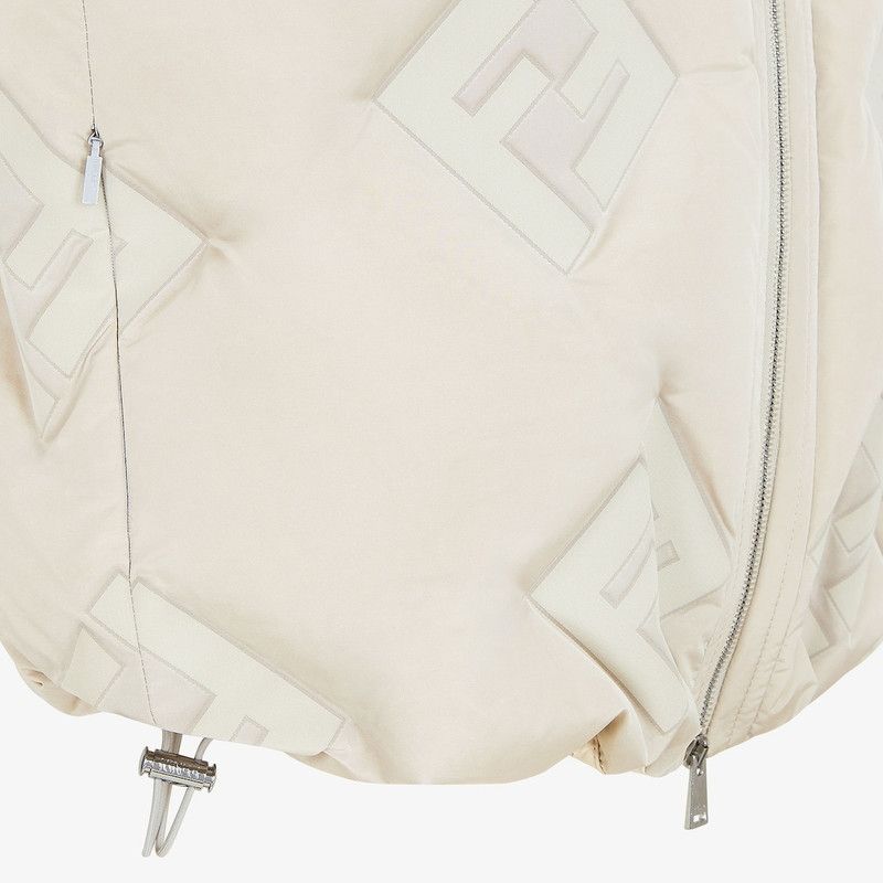 Fendi o1loc1c0426 Gilet in White Size XL / US 12-14 / IT 48-50 - 3 Thumbnail