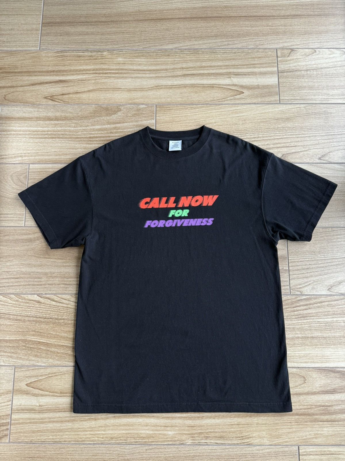 Tシャツ・カットソー Vetements No Time For Romance Tshirt VETEMENTS Black 'No Time For Romance' T-Shirt Vetements