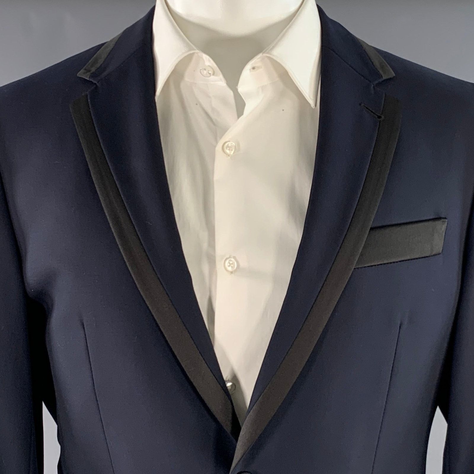 Indochino Size 38 Navy Black Contrast Trim Wool Cashmere Tuxedo Size 38R - 2 Thumbnail