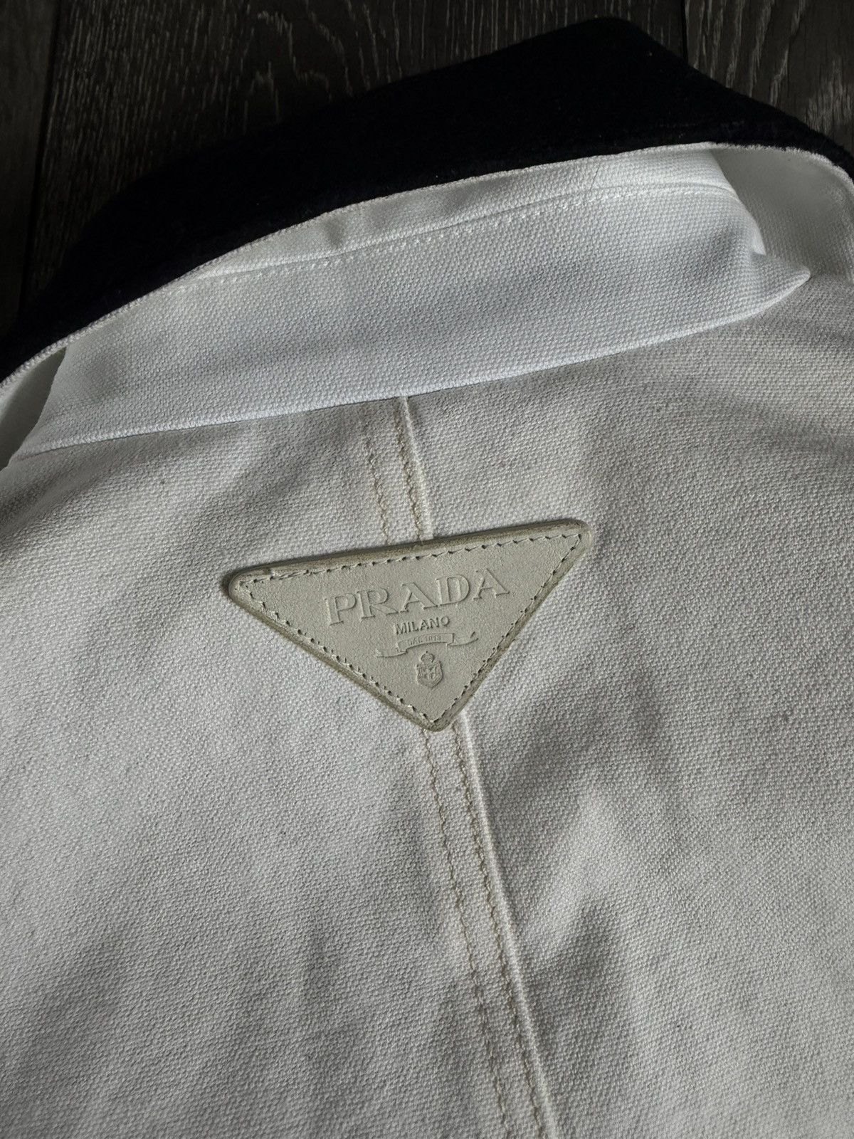 Prada prada aw24 runway white dirty canvas distressed jacket coat Size US M / EU 48-50 / 2 - 5 Thumbnail