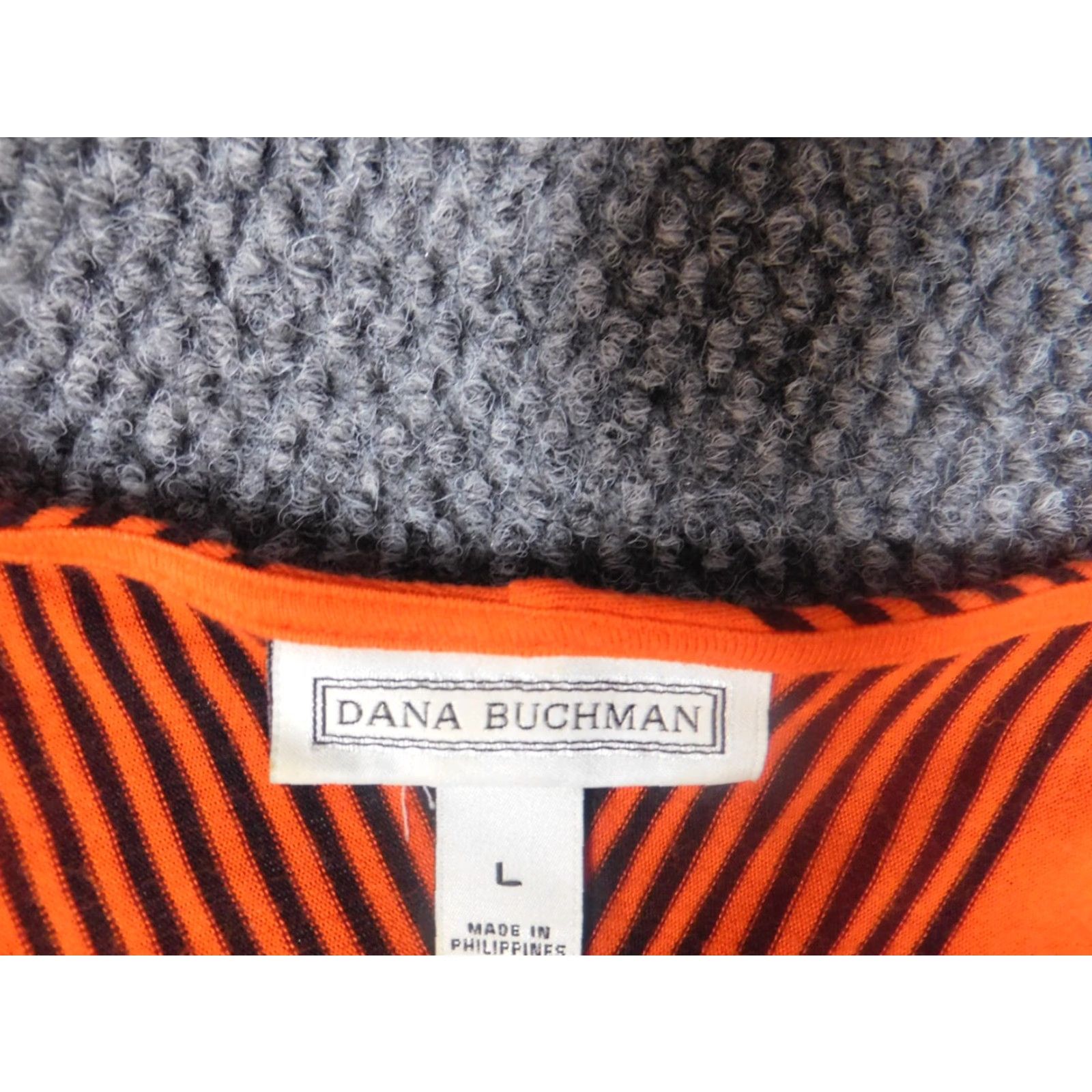 Vintage Dana Buchman Blouse Womens L Orange Crew Neck Short Sleeve Pullover Stretch Basic Casual Rayon Button Designer Regular Fit Size L / US 10 / IT 46 - 6 Thumbnail