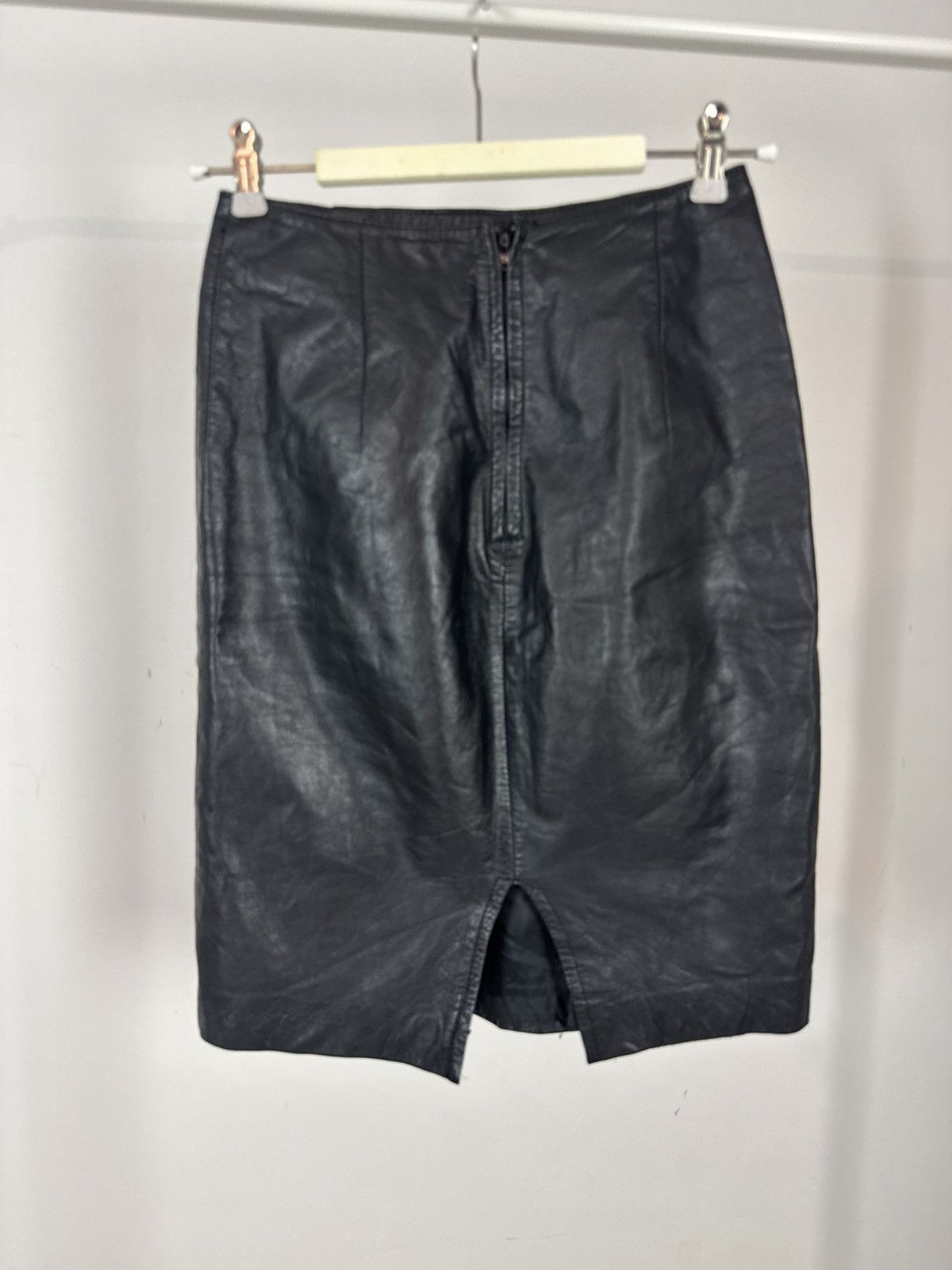 Wilsons Leather 100% Leather High-waisted Pencil Skirt s / 36 Size 27" / US 4 / IT 40 - 8 Thumbnail