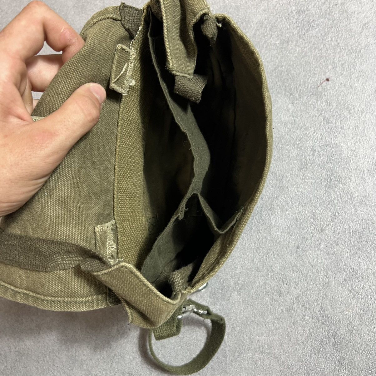 Other Vintage shoulder bag military style y2k patched distressed Size ONE SIZE - 10 Thumbnail