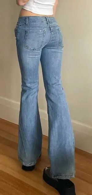 Other Women's low-rise flared jeans Size 28" / US 6 / IT 42 - 2 Thumbnail