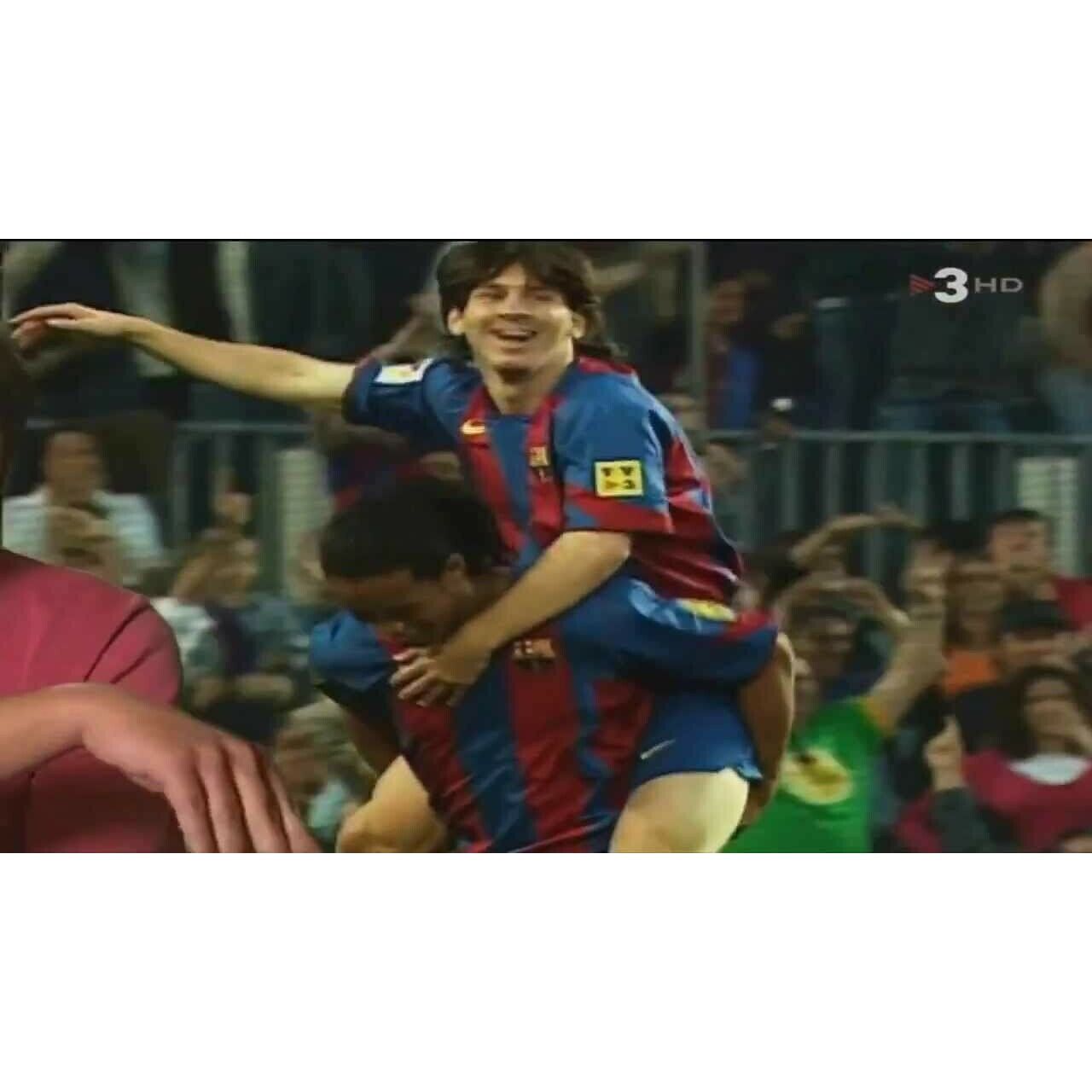 Nike Messi Barcelona DEBUT SEASON 2004 2005 Home Soccer Jersey L Size US L / EU 52-54 / 3 - 8 Thumbnail